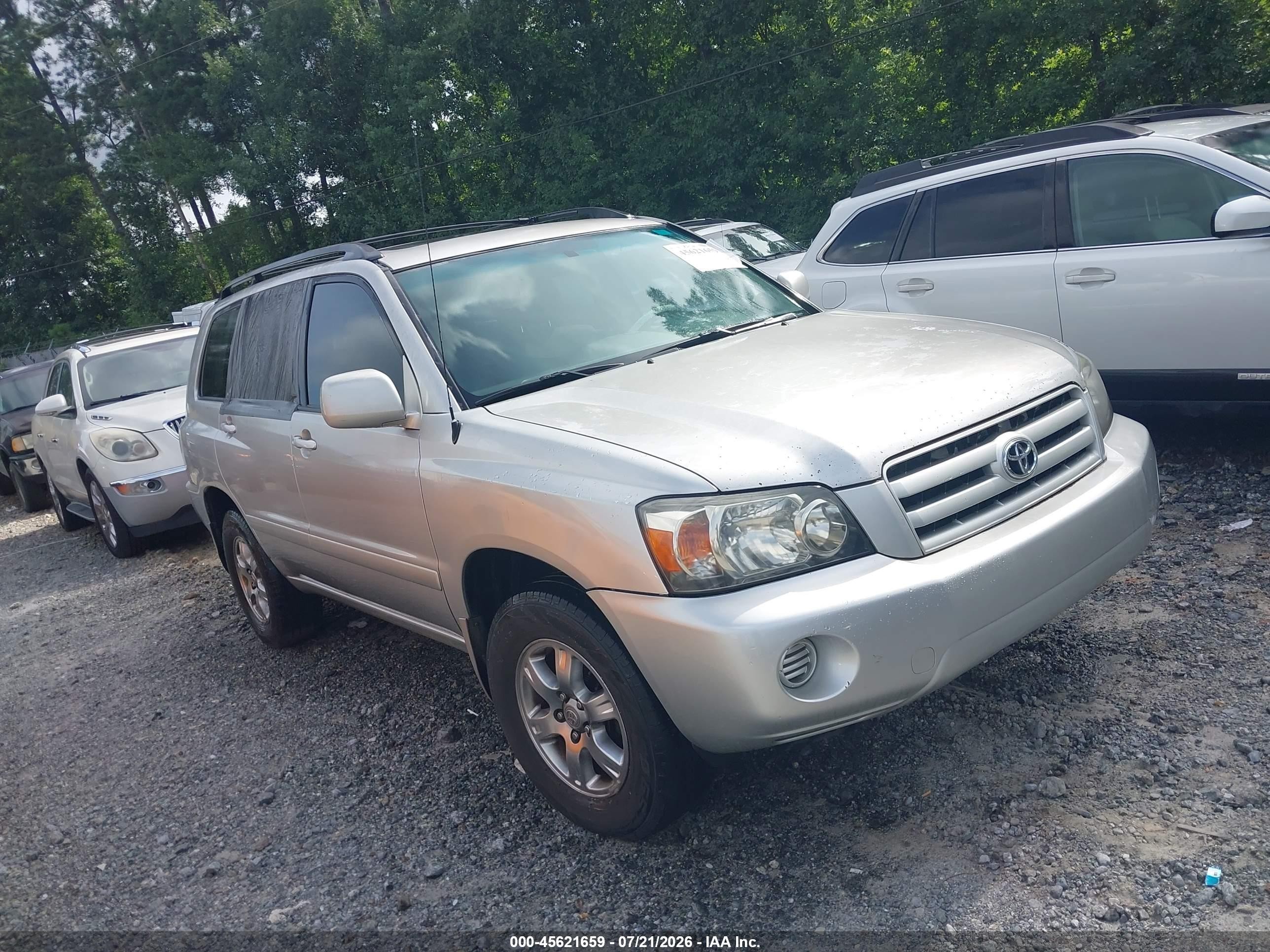2005 Toyota Highlander V6 White vin: JTEEP21A650127018