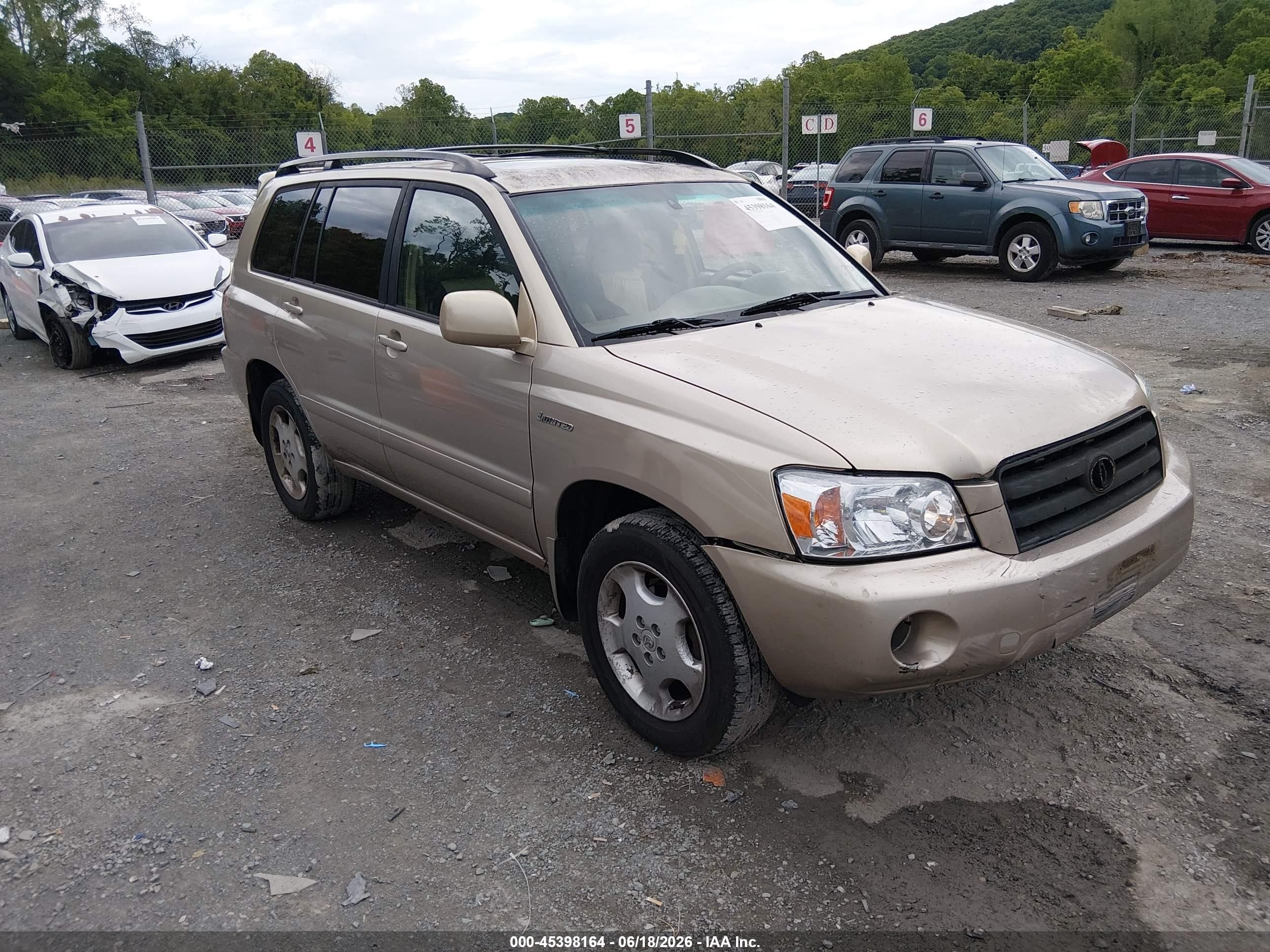 2006 Toyota Highlander Limited V6 Gold vin: JTEEP21A660136982