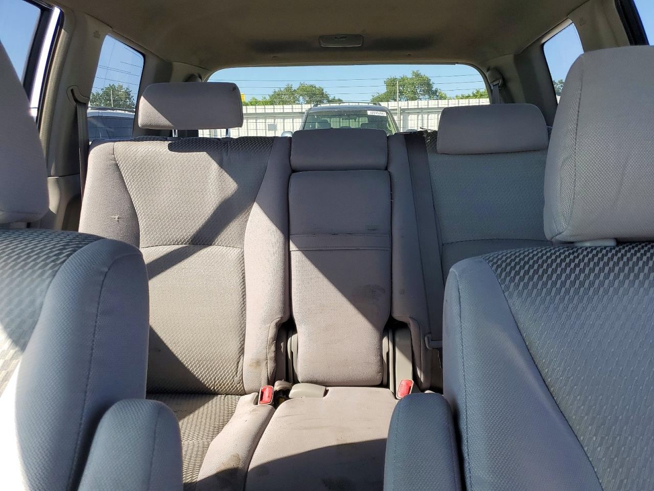 2006 Toyota Highlander Base Blue vin: JTEEP21A660138490