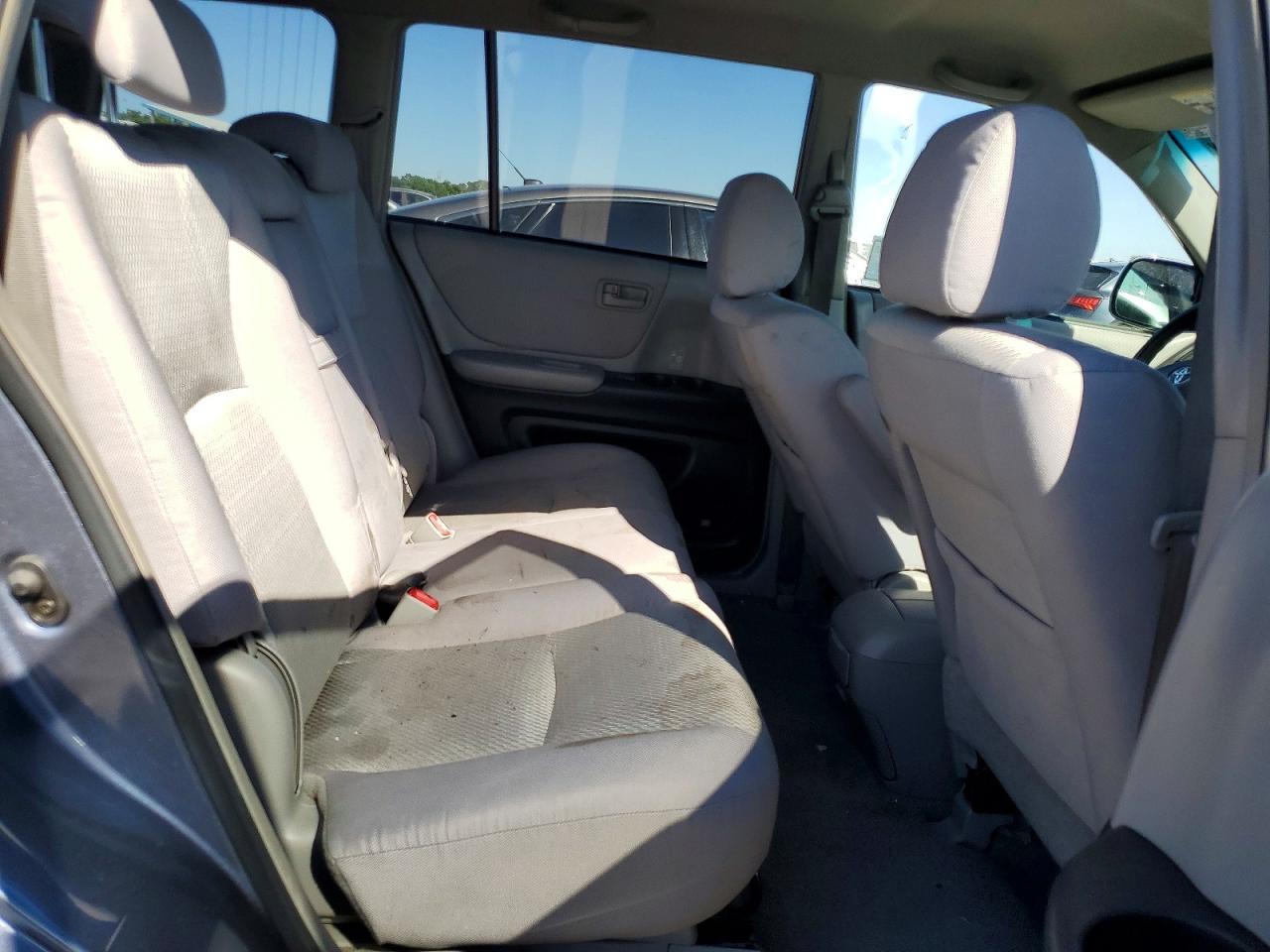 2006 Toyota Highlander Base Blue vin: JTEEP21A660138490