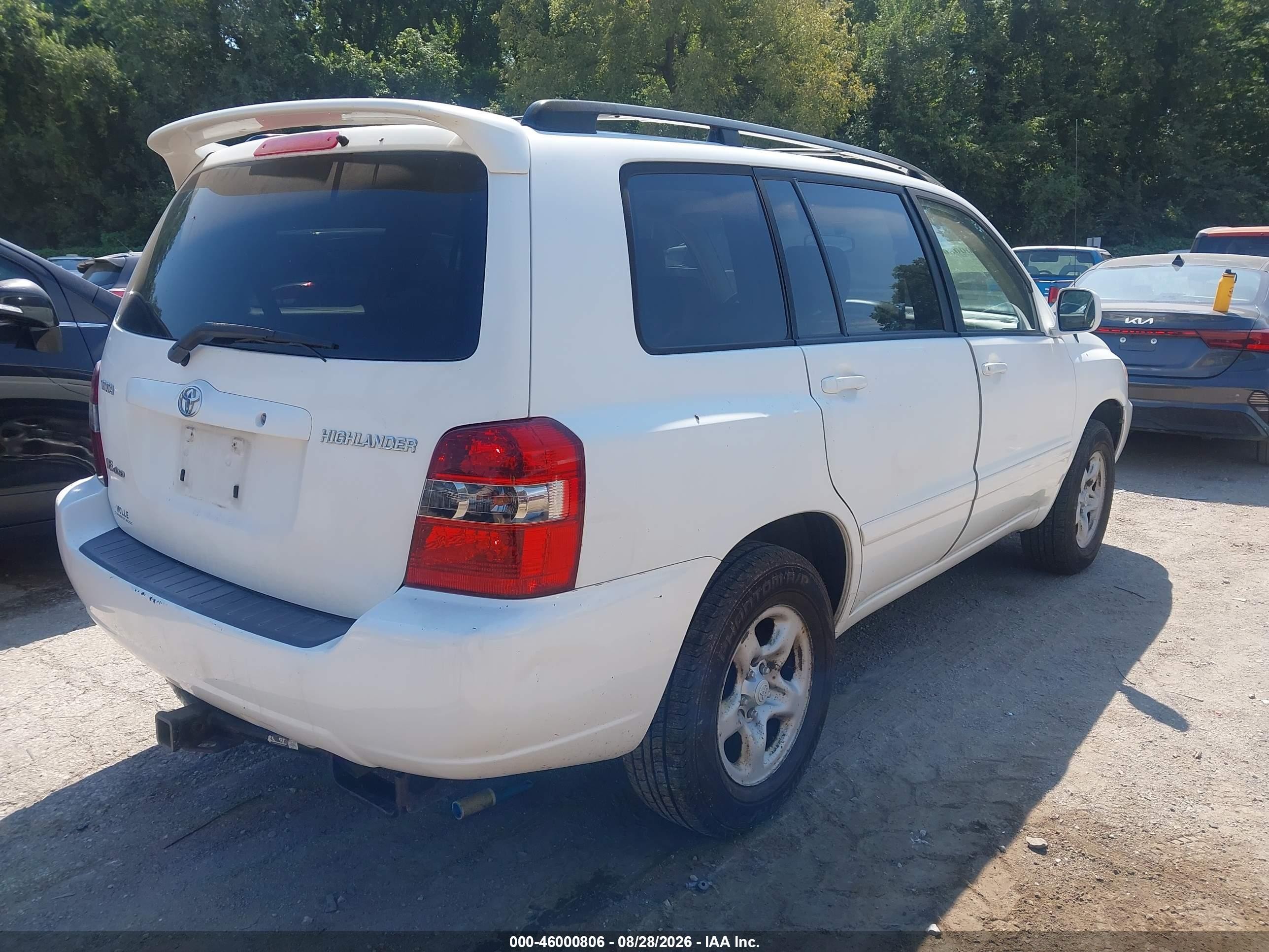 2007 Toyota Highlander V6 White vin: JTEEP21A670209107