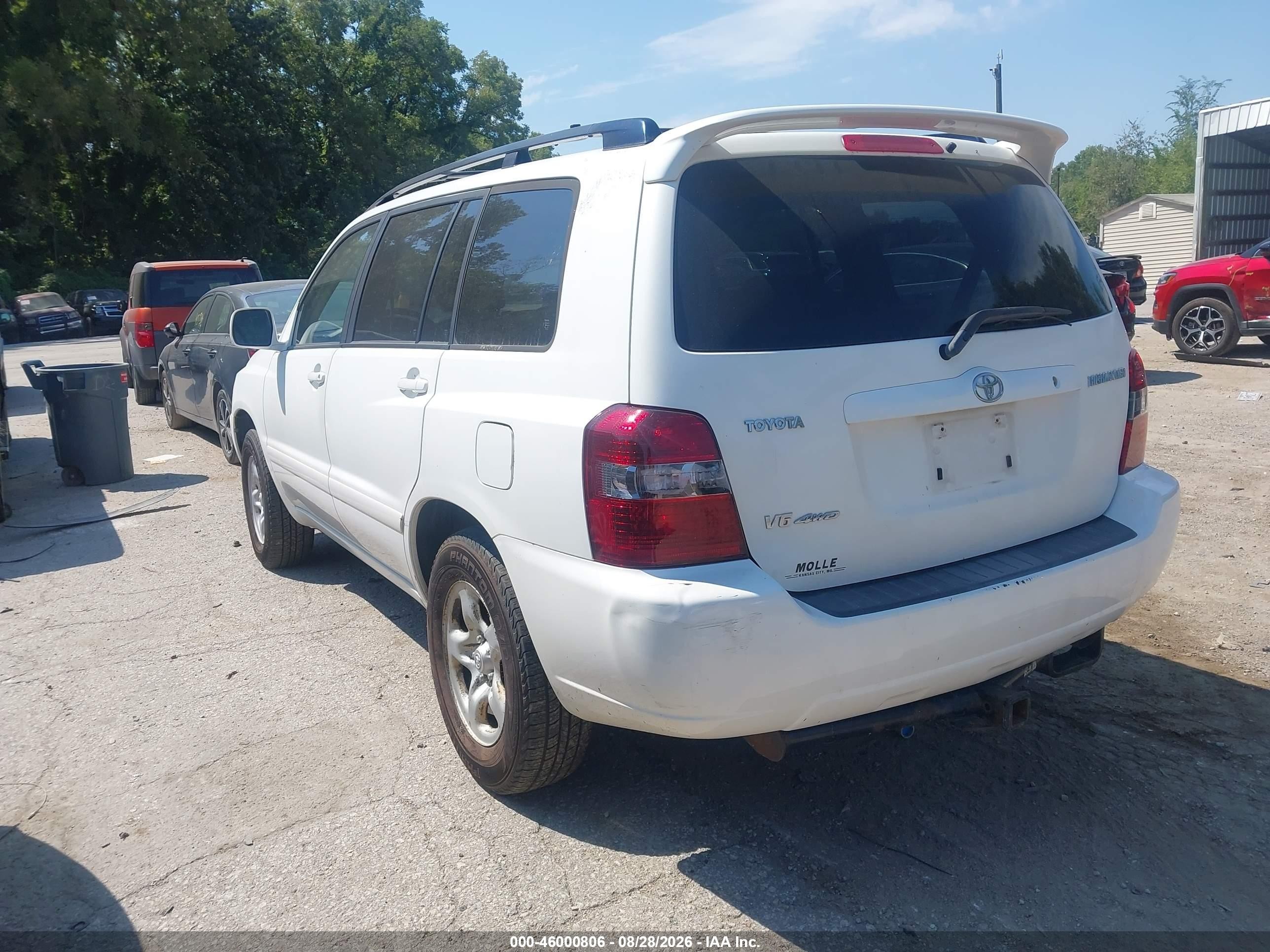 2007 Toyota Highlander V6 White vin: JTEEP21A670209107