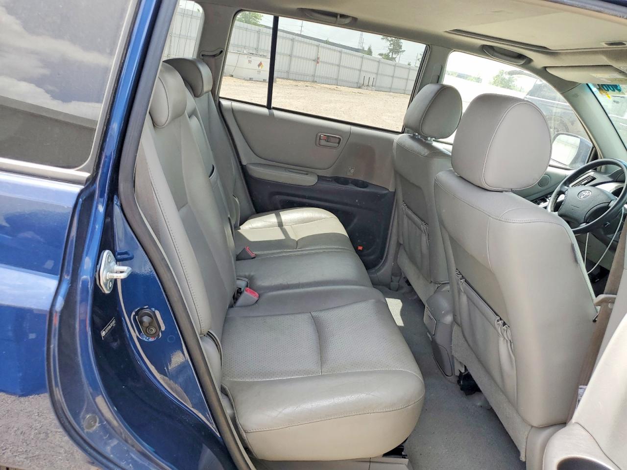2007 Toyota Highlander Base Синий vin: JTEEP21A670210953