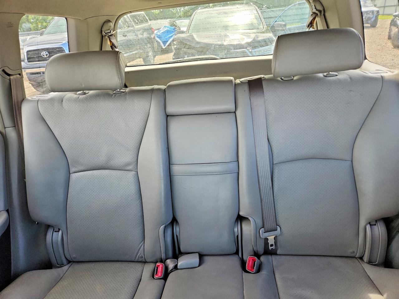 2007 Toyota Highlander Limited Silver vin: JTEEP21A670218602
