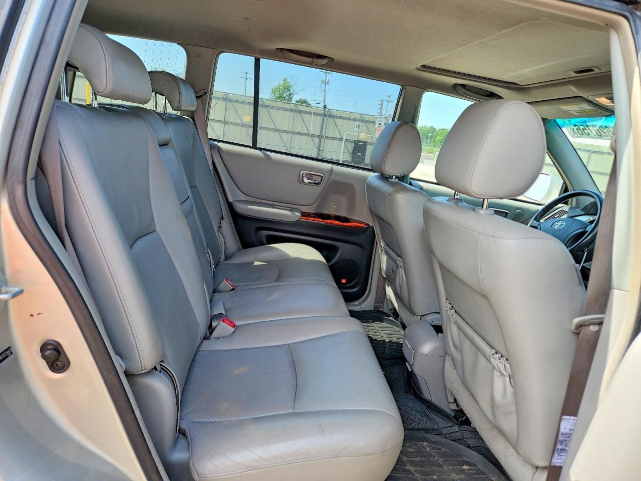 2007 Toyota Highlander Limited Silver vin: JTEEP21A670218602