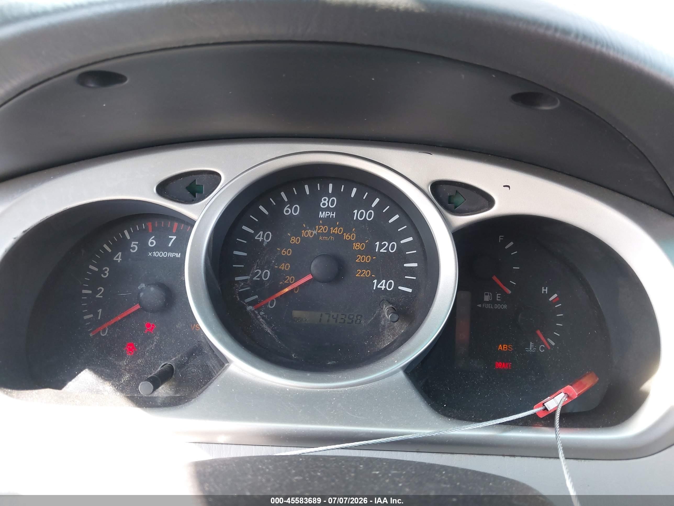 2004 Toyota Highlander Limited V6 Silver vin: JTEEP21A740018209