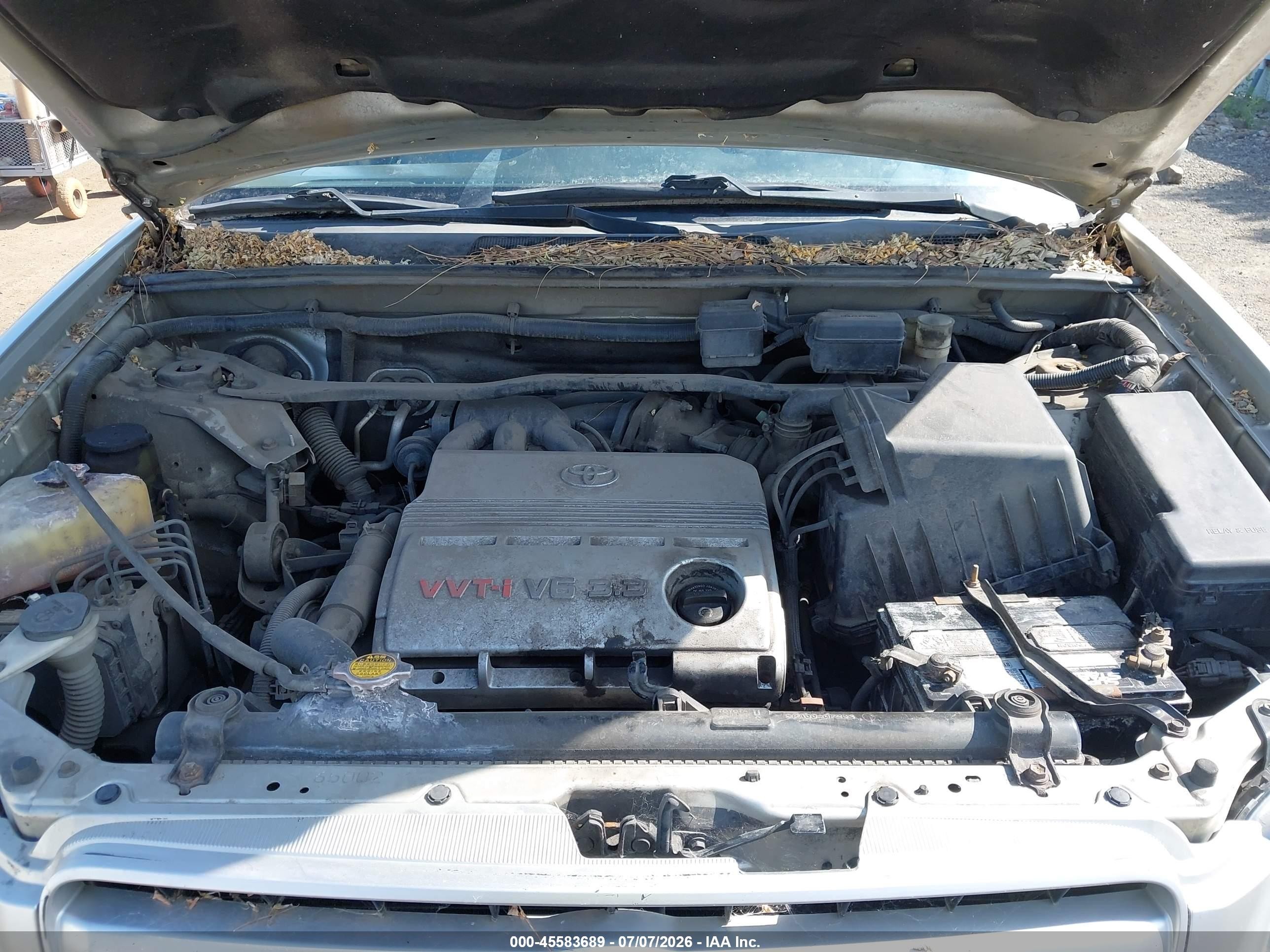 2004 Toyota Highlander Limited V6 Silver vin: JTEEP21A740018209
