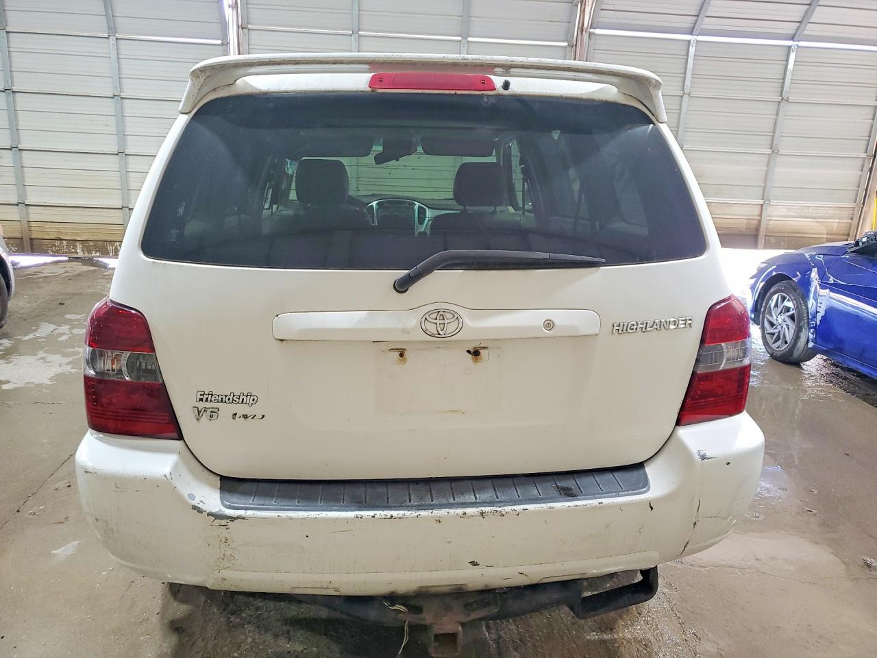 2004 Toyota Highlander Base White vin: JTEEP21A740030926