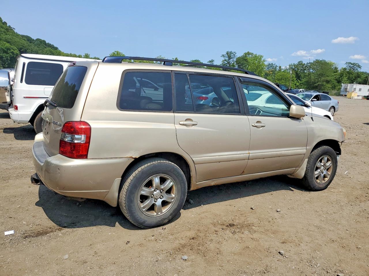 2004 Toyota Highlander Base Black vin: JTEEP21A740047127
