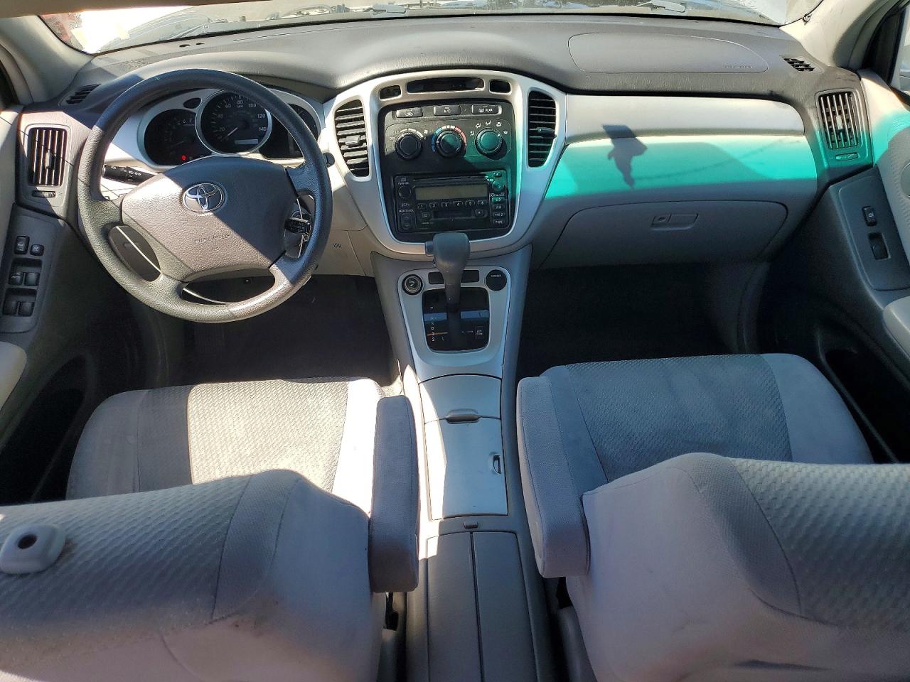 2004 Toyota Highlander Base Silver vin: JTEEP21A740052473