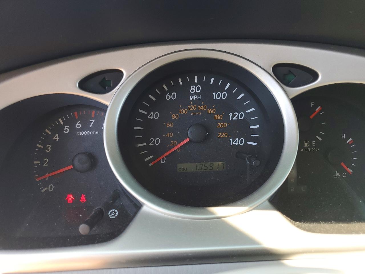 2004 Toyota Highlander Base Silver vin: JTEEP21A740052473