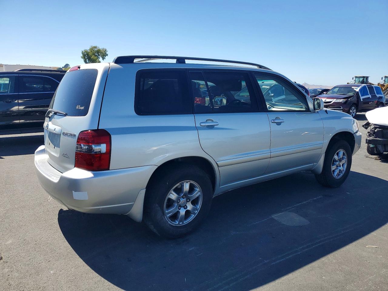 2004 Toyota Highlander Base Silver vin: JTEEP21A740052473