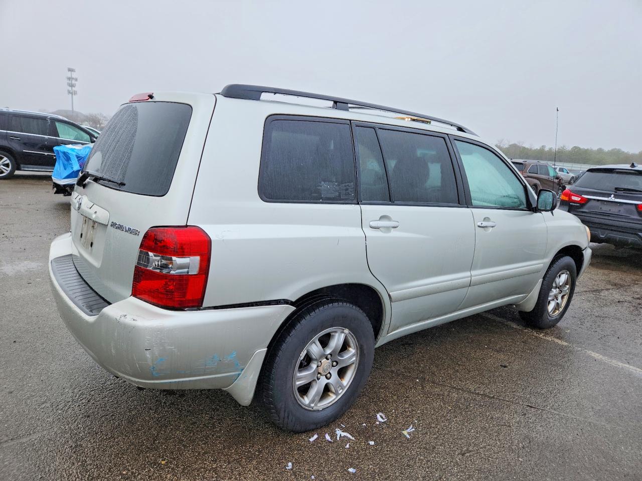 2005 Toyota Highlander Silver vin: JTEEP21A740053820