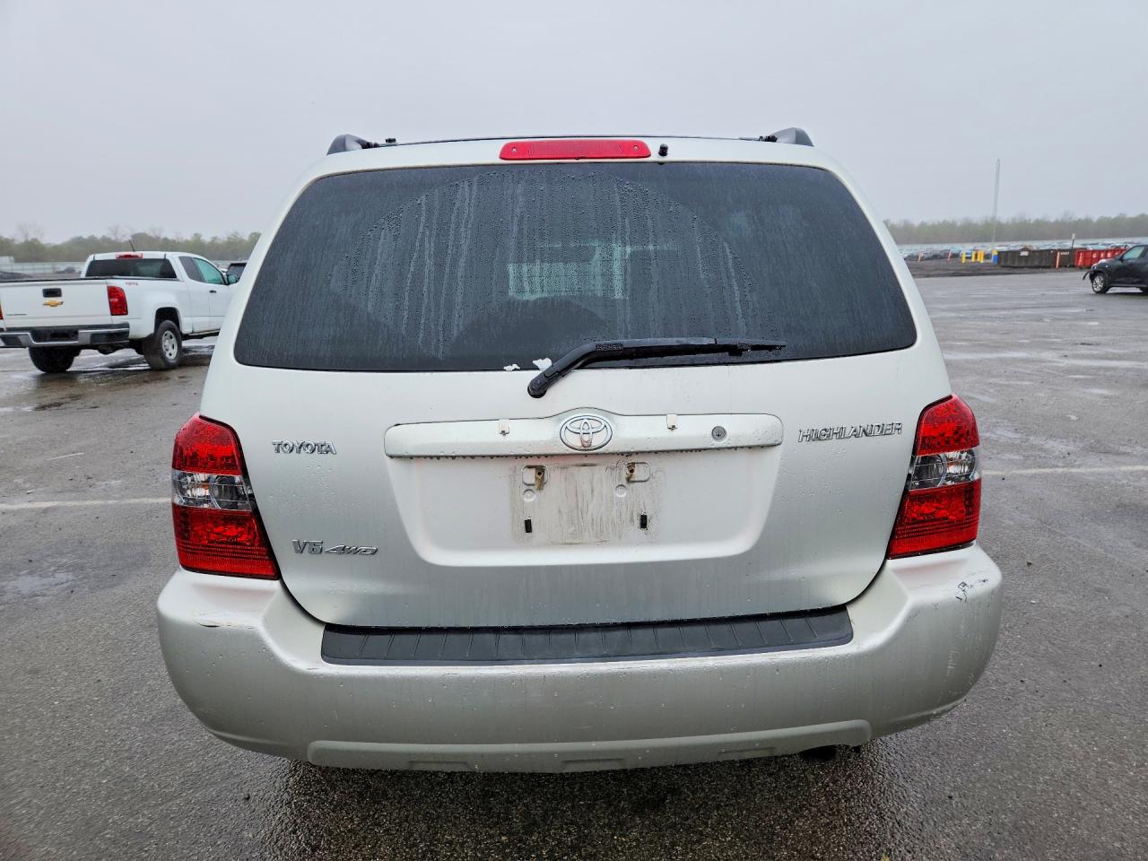 2005 Toyota Highlander Silver vin: JTEEP21A740053820