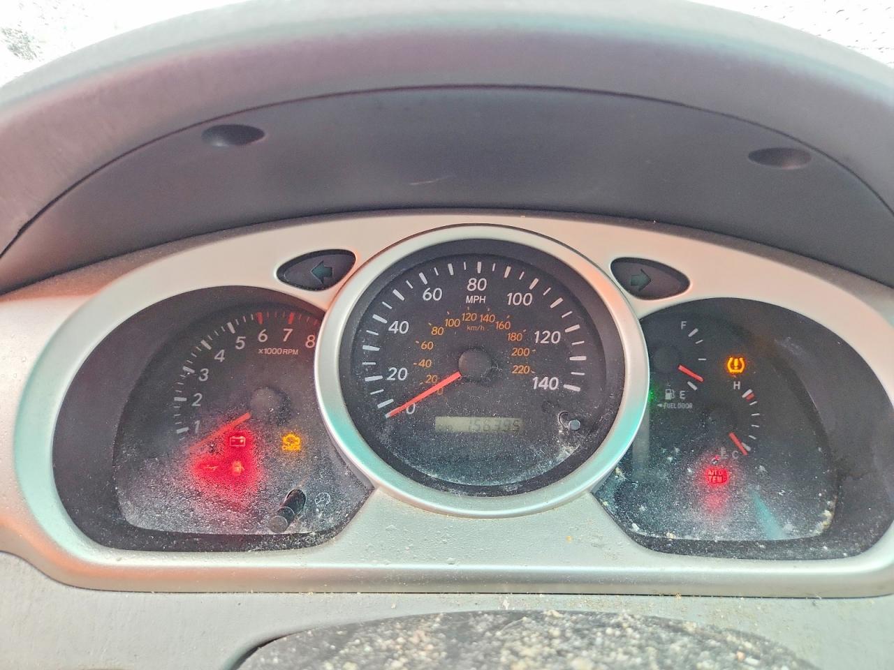 2005 Toyota Highlander Silver vin: JTEEP21A740053820