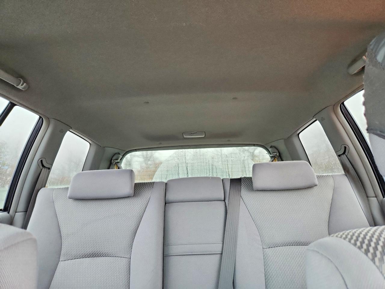 2005 Toyota Highlander Silver vin: JTEEP21A740053820
