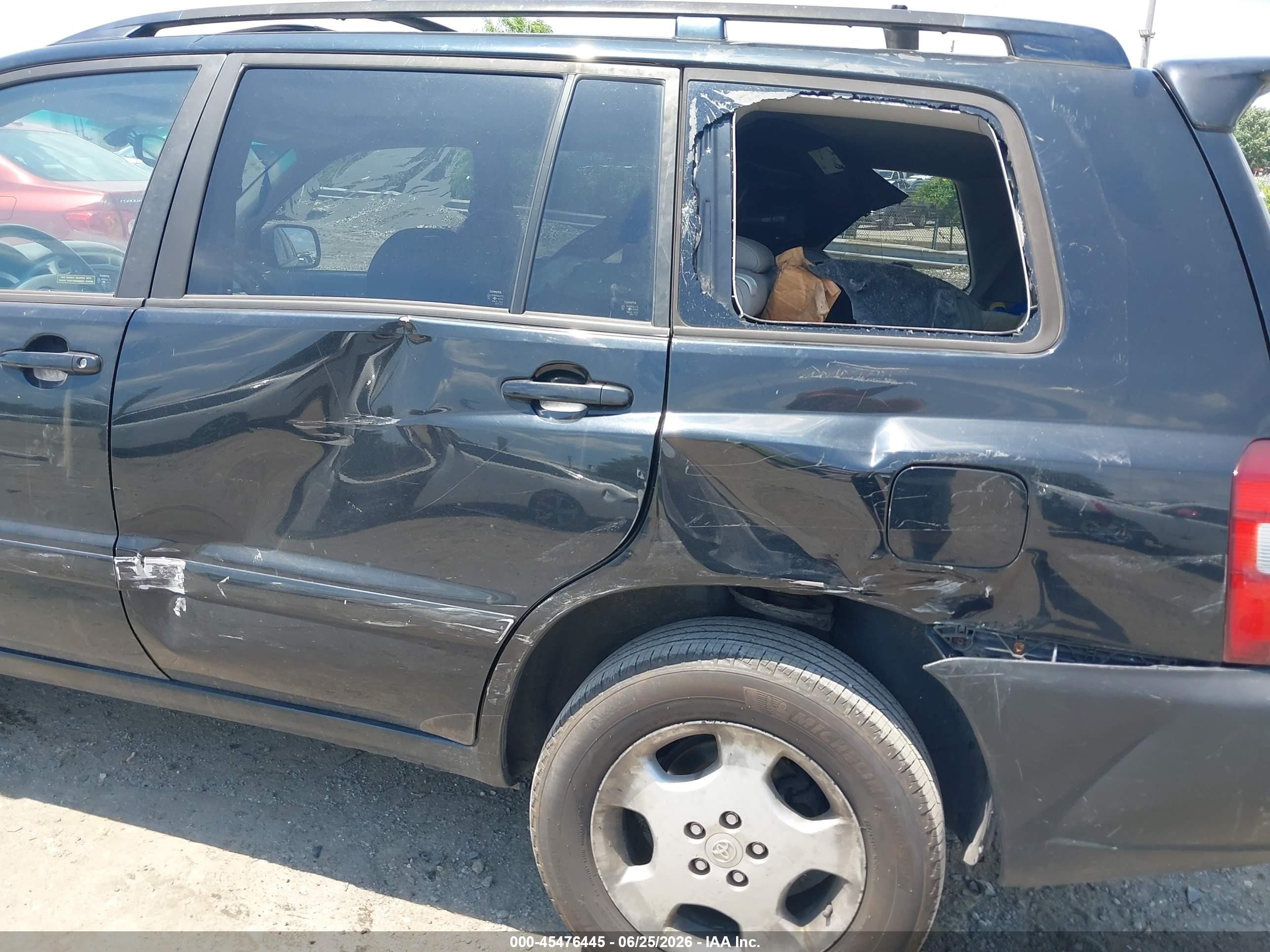 2004 Toyota Highlander Limited V6 Black vin: JTEEP21A740056510