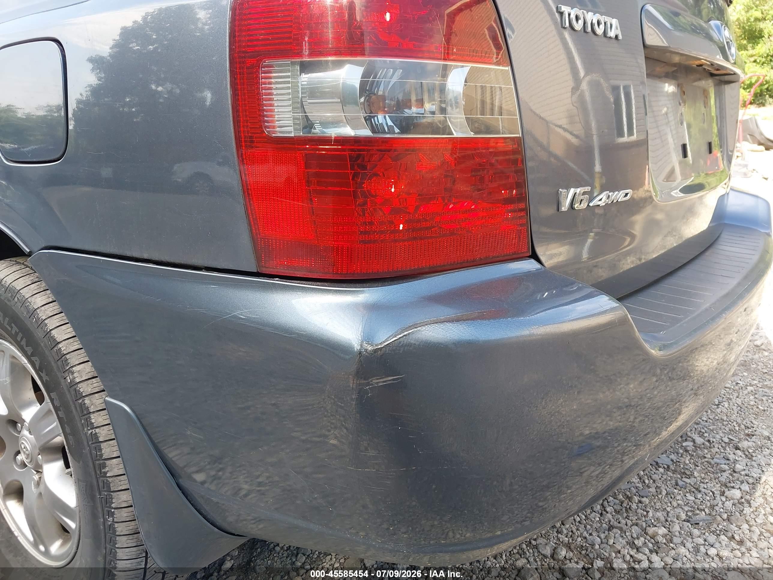 2005 Toyota Highlander V6 Blue vin: JTEEP21A750075446