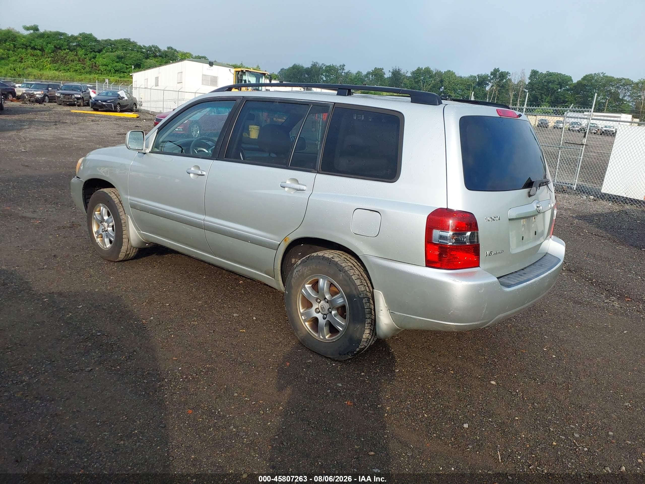 2005 Toyota Highlander V6 Silver vin: JTEEP21A750077245