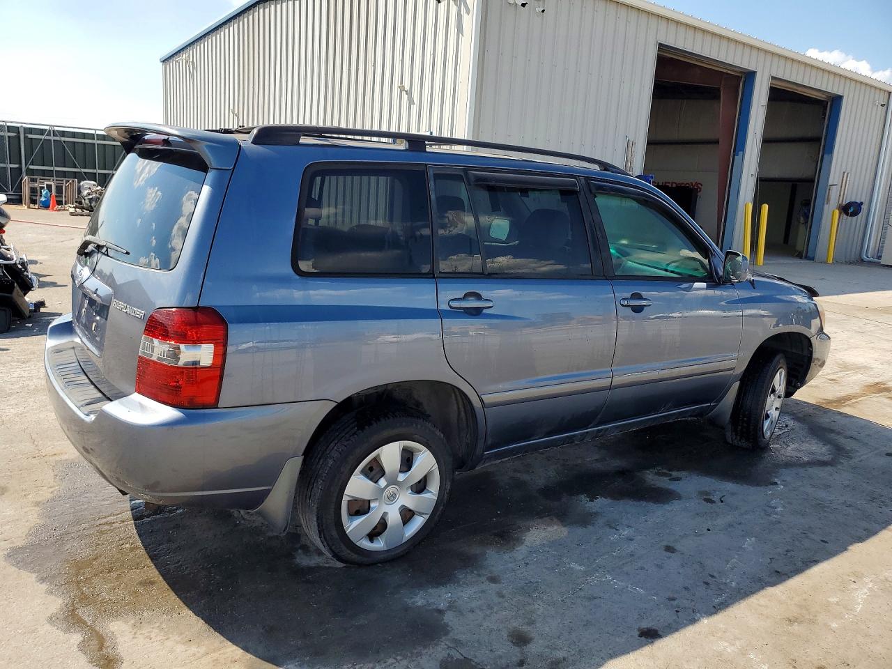 2007 Toyota Highlander Base Blue vin: JTEEP21A770191944