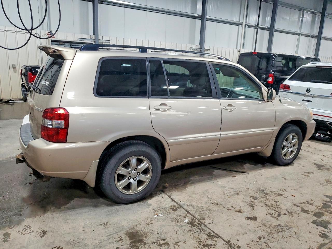 2007 Toyota Highlander Sport Tan vin: JTEEP21A770195542