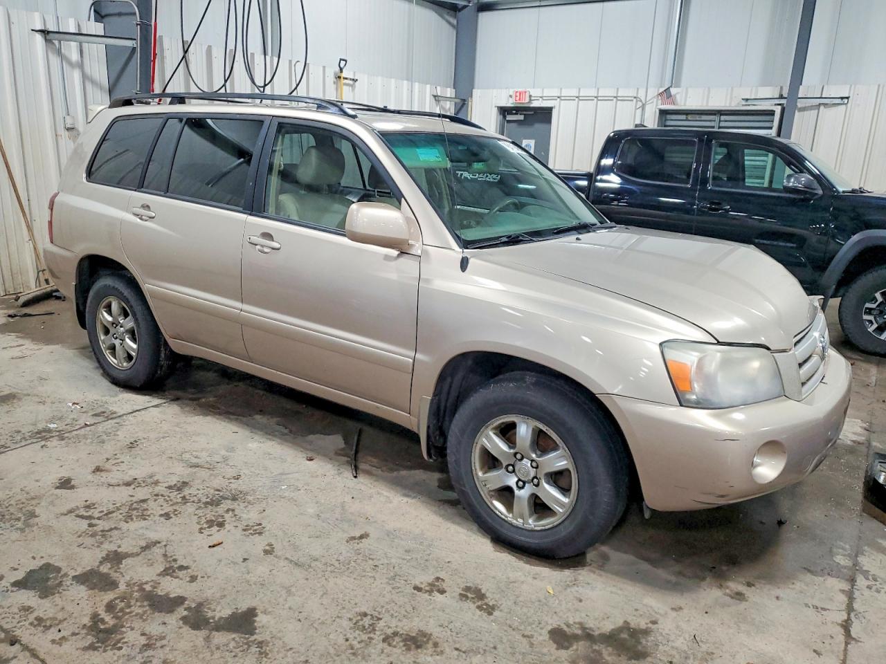 2007 Toyota Highlander Sport Tan vin: JTEEP21A770195542