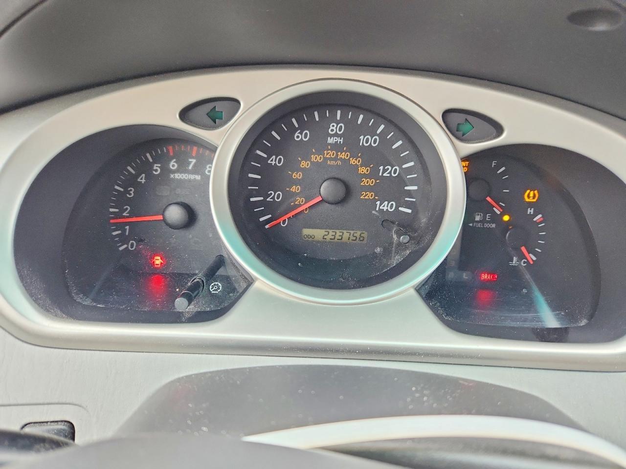 2004 Toyota Highlander Limited Серебряный vin: JTEEP21A840048111