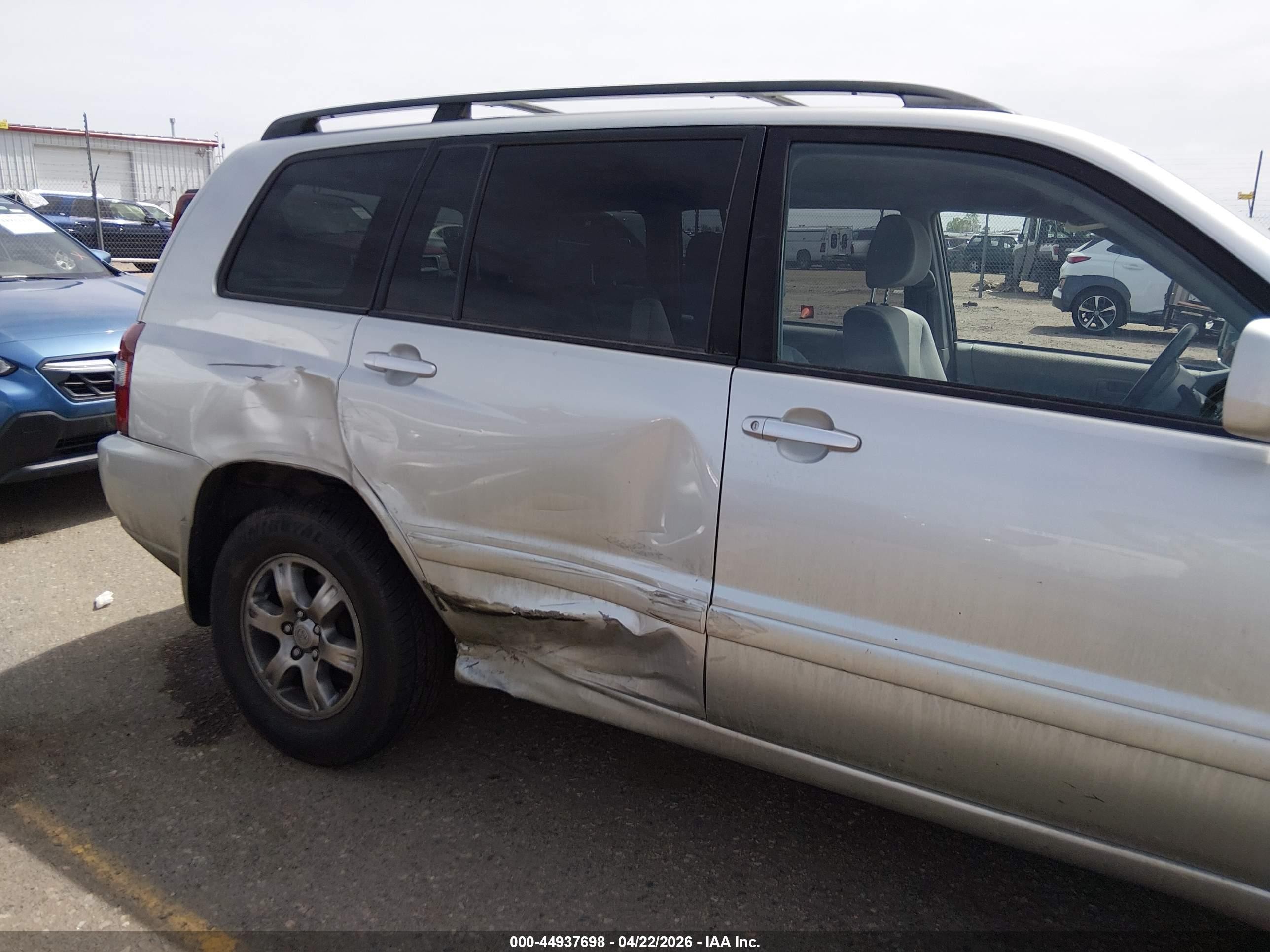 2004 Toyota Highlander V6 Silver vin: JTEEP21A840064583