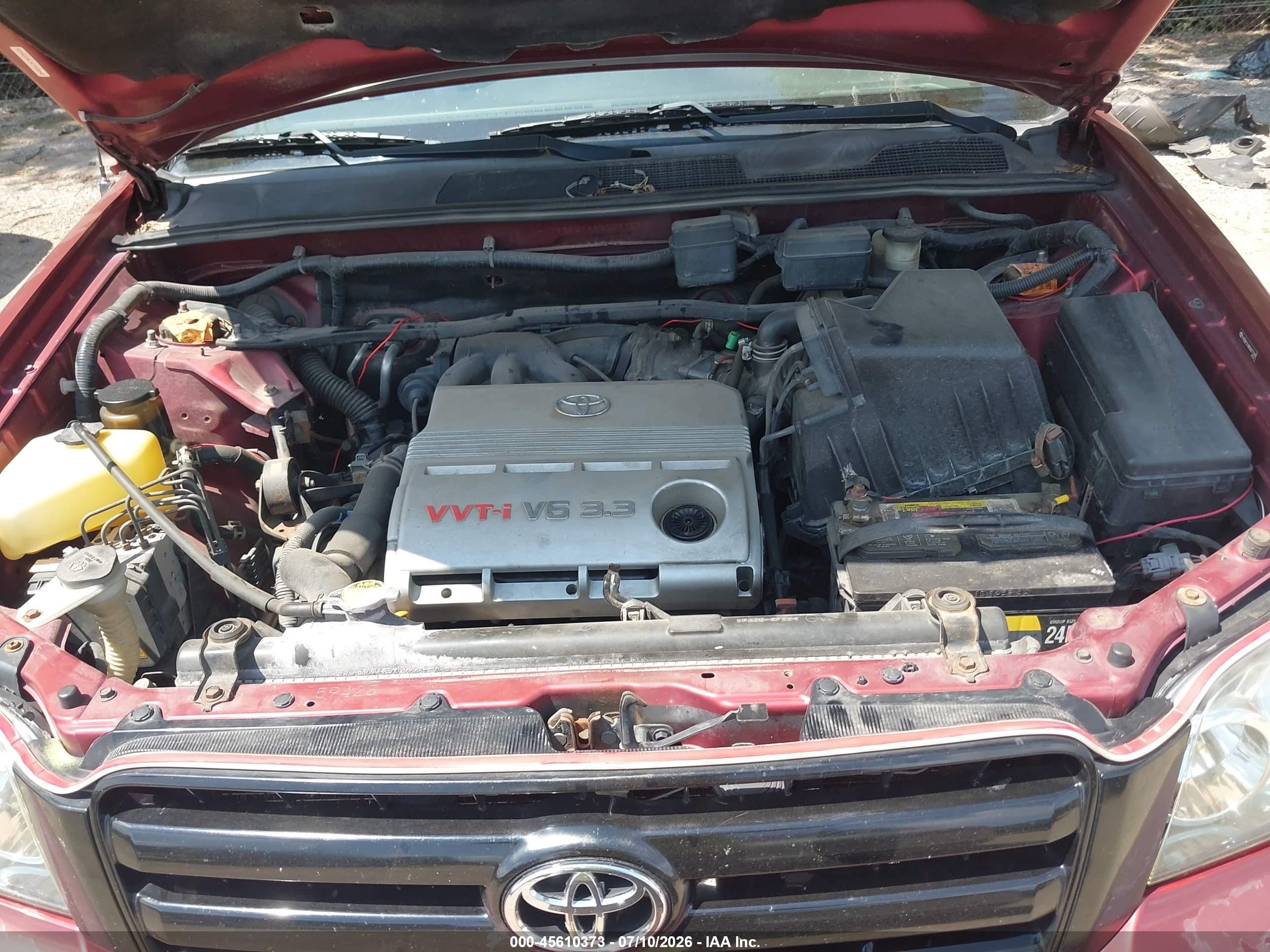 2005 Toyota Highlander V6 Burgundy vin: JTEEP21A850077299