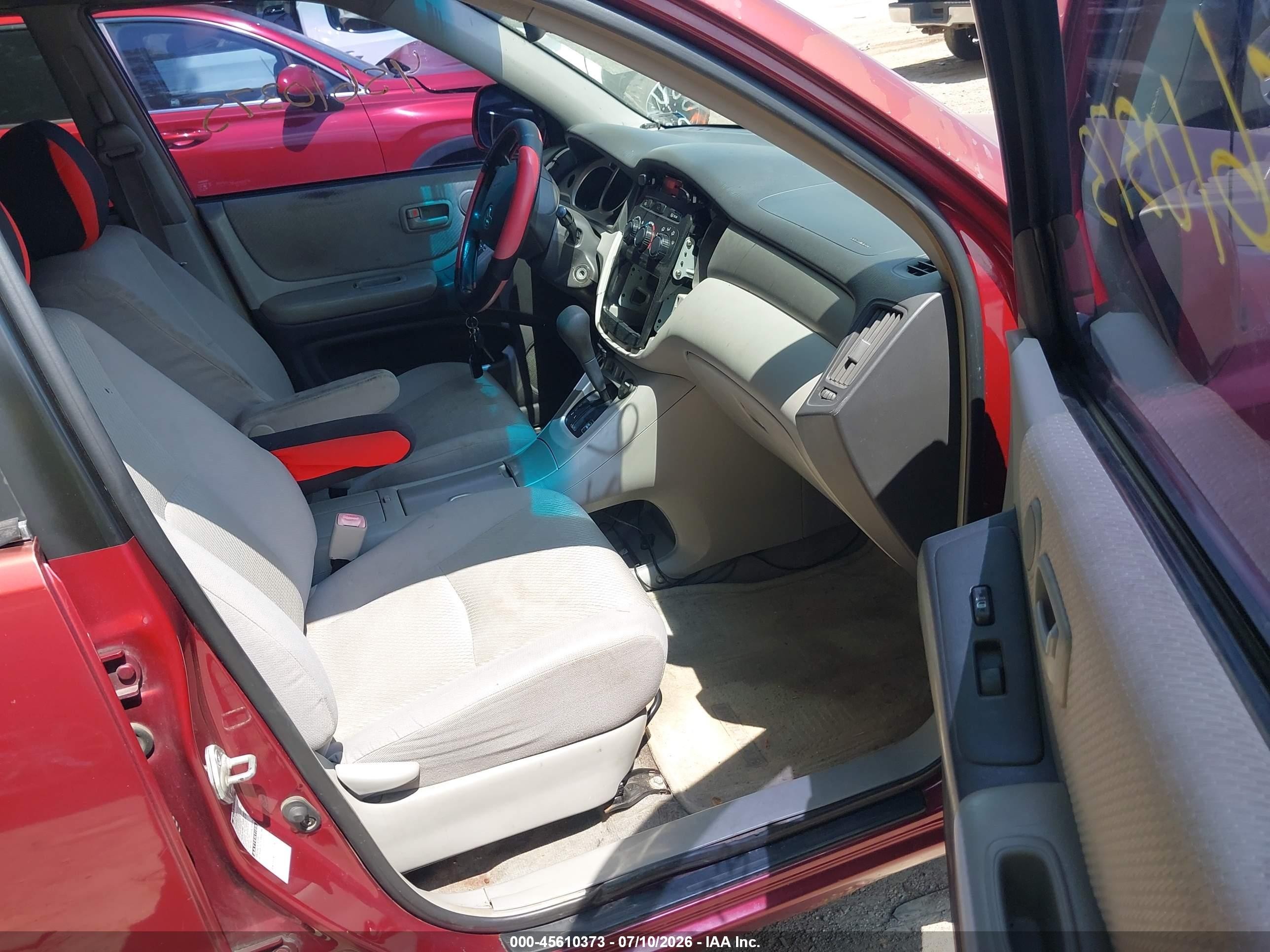 2005 Toyota Highlander V6 Burgundy vin: JTEEP21A850077299