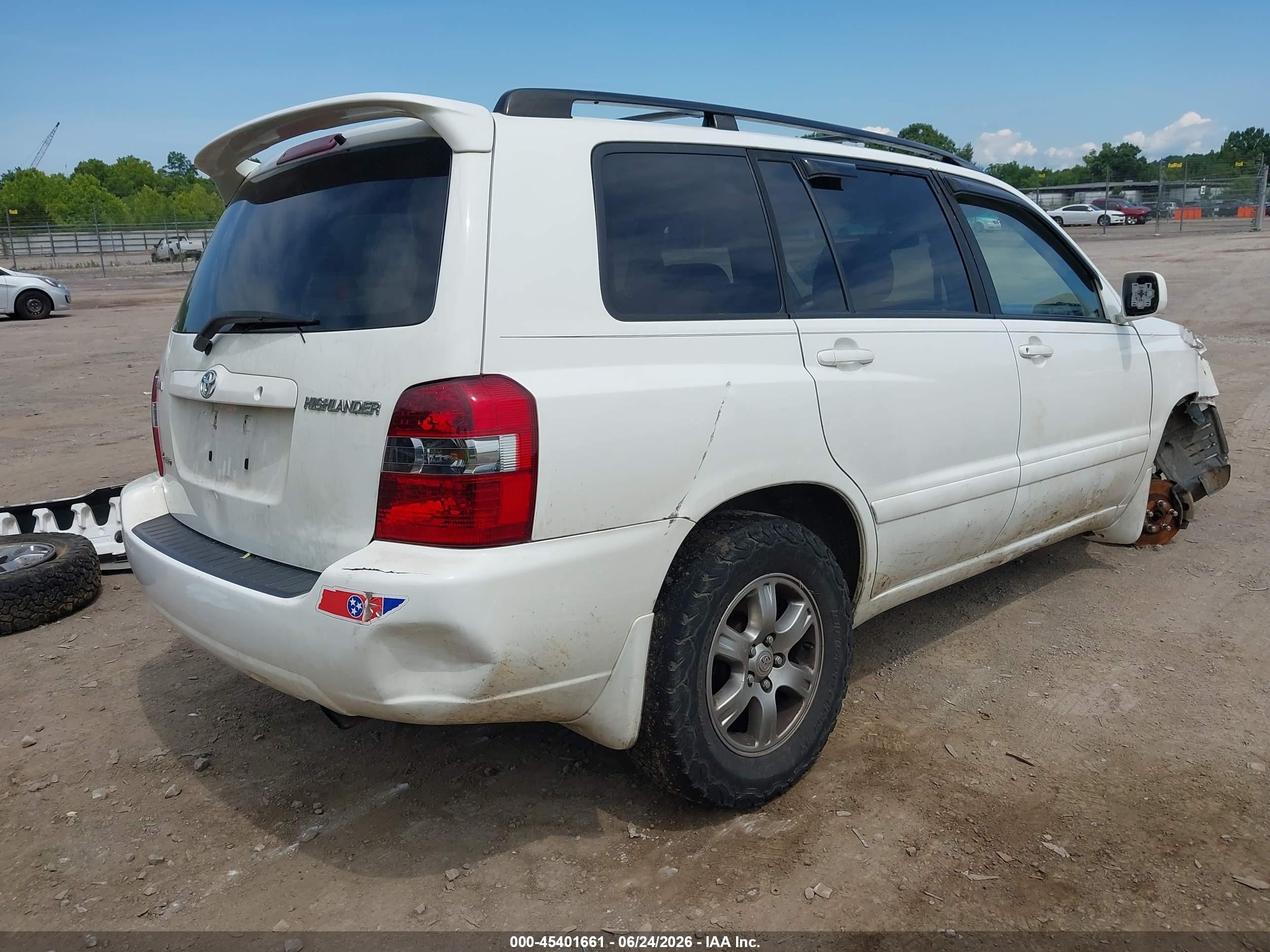 2005 Toyota Highlander V6 White vin: JTEEP21A850089324