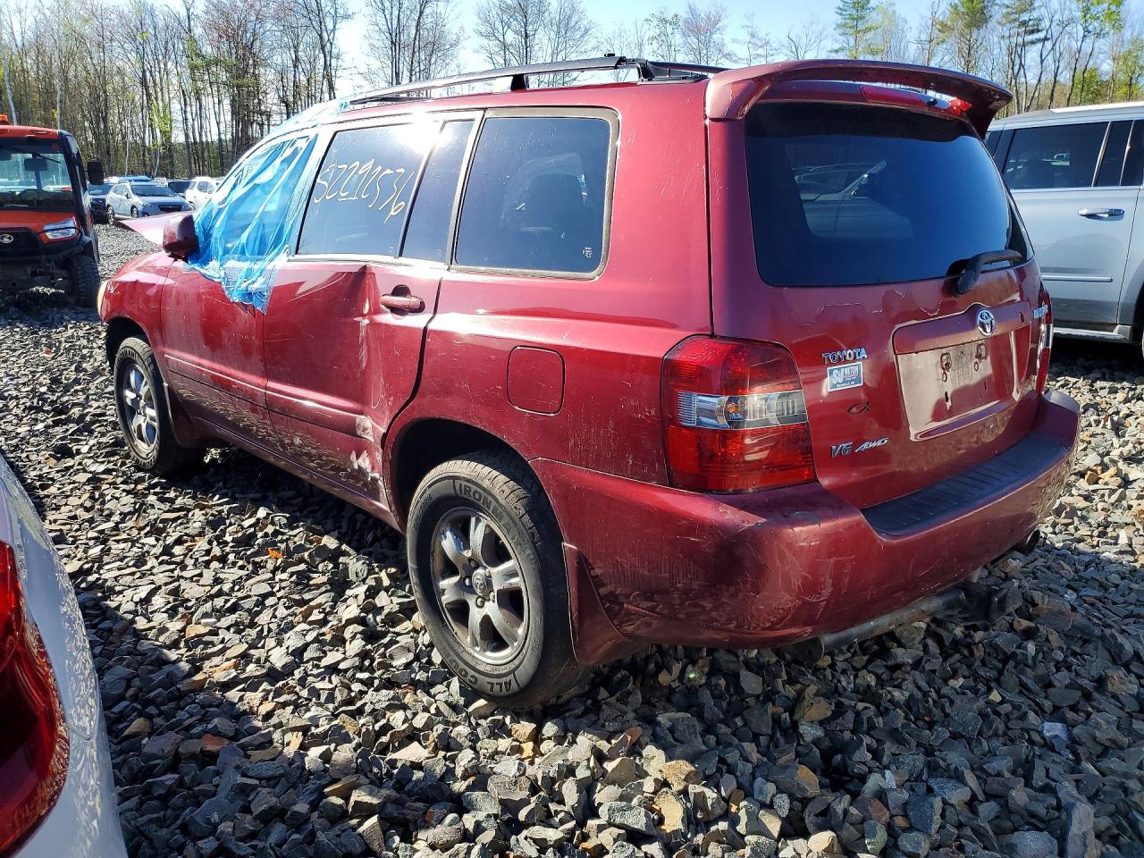 2007 Toyota Highlander Base Red vin: JTEEP21A870212705