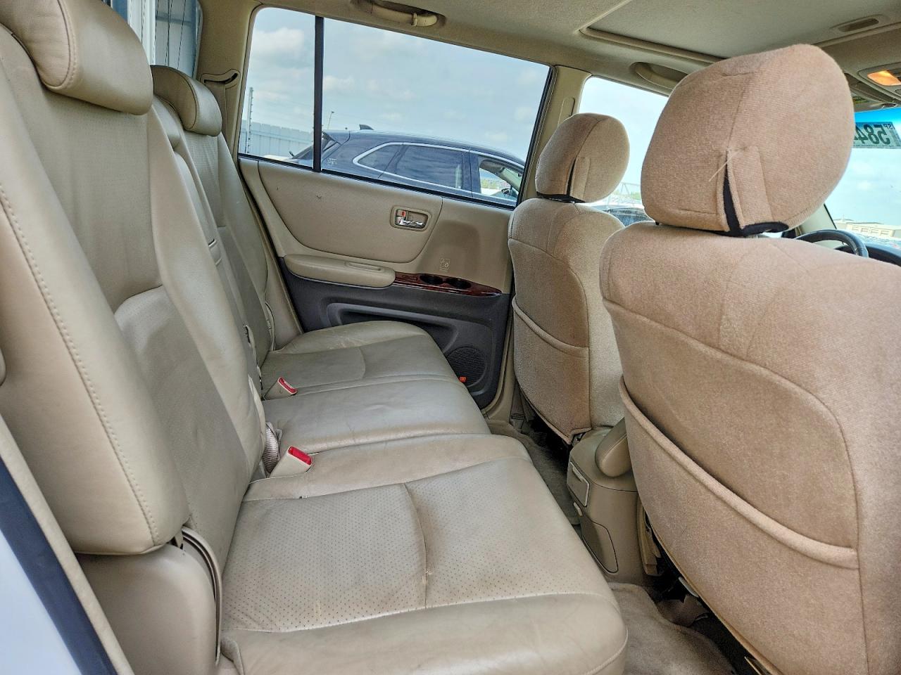 2004 Toyota Highlander Limited White vin: JTEEP21A940014260