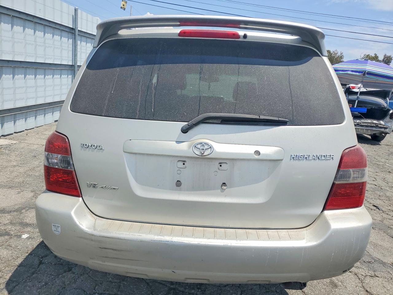 2005 Toyota Highlander Limited Tan vin: JTEEP21A950091065