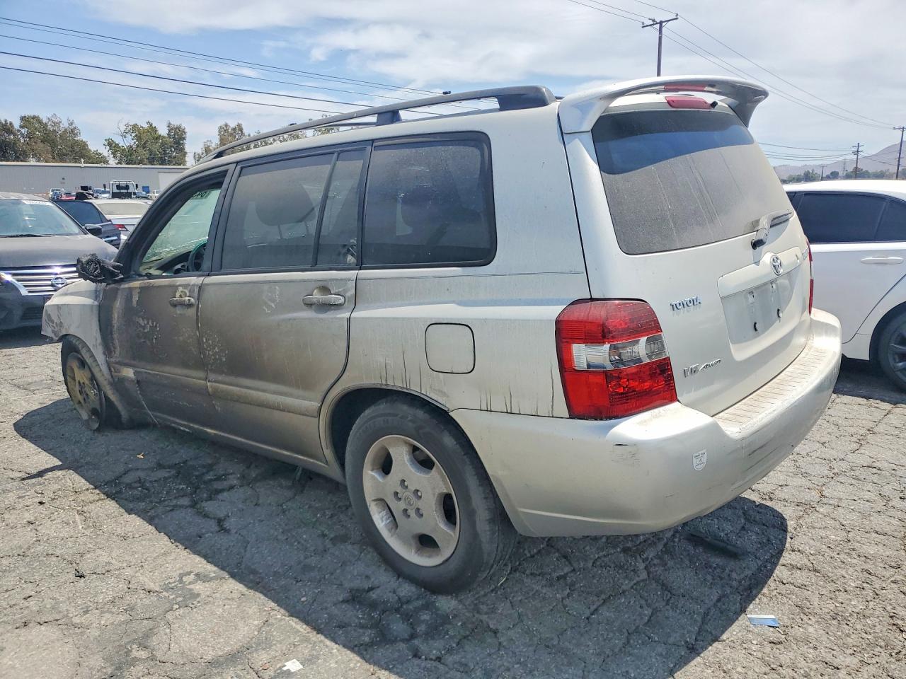 2005 Toyota Highlander Limited Tan vin: JTEEP21A950091065