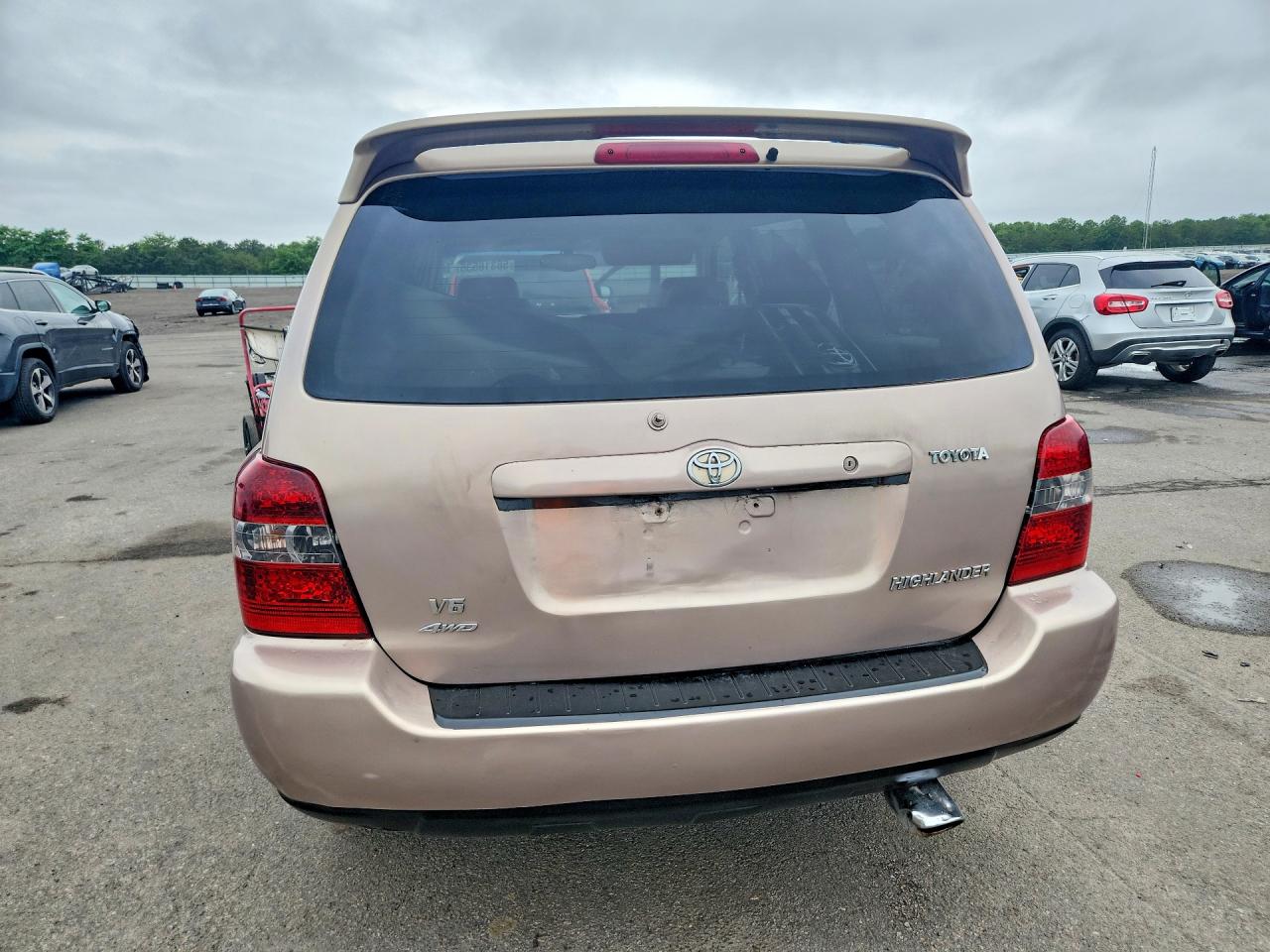 2005 Toyota Highlander Limited Tan vin: JTEEP21A950127014