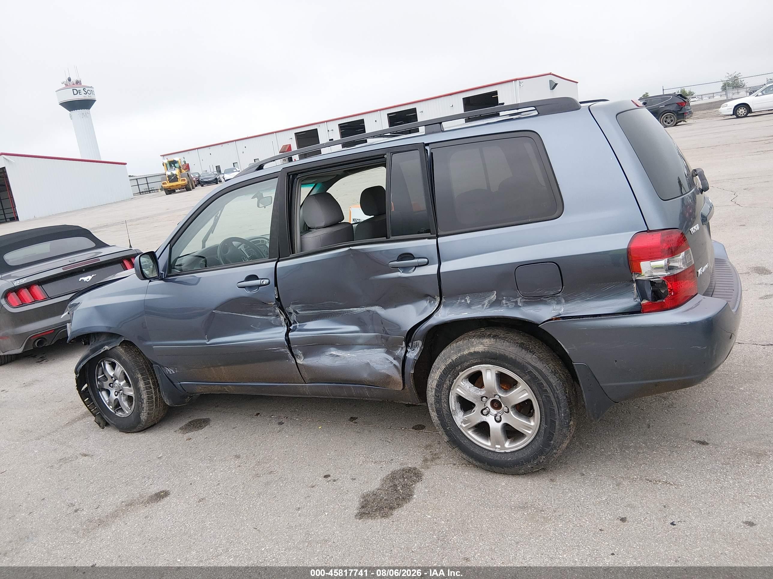 2006 Toyota Highlander V6 Blue vin: JTEEP21A960156028