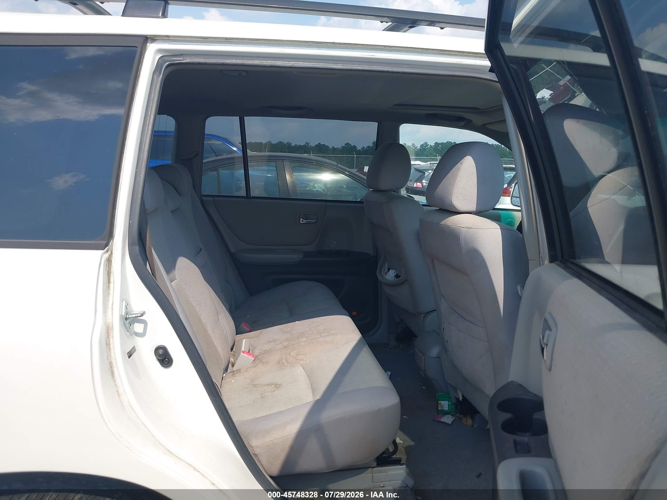 2006 Toyota Highlander Sport V6 Yellow vin: JTEEP21A960168583