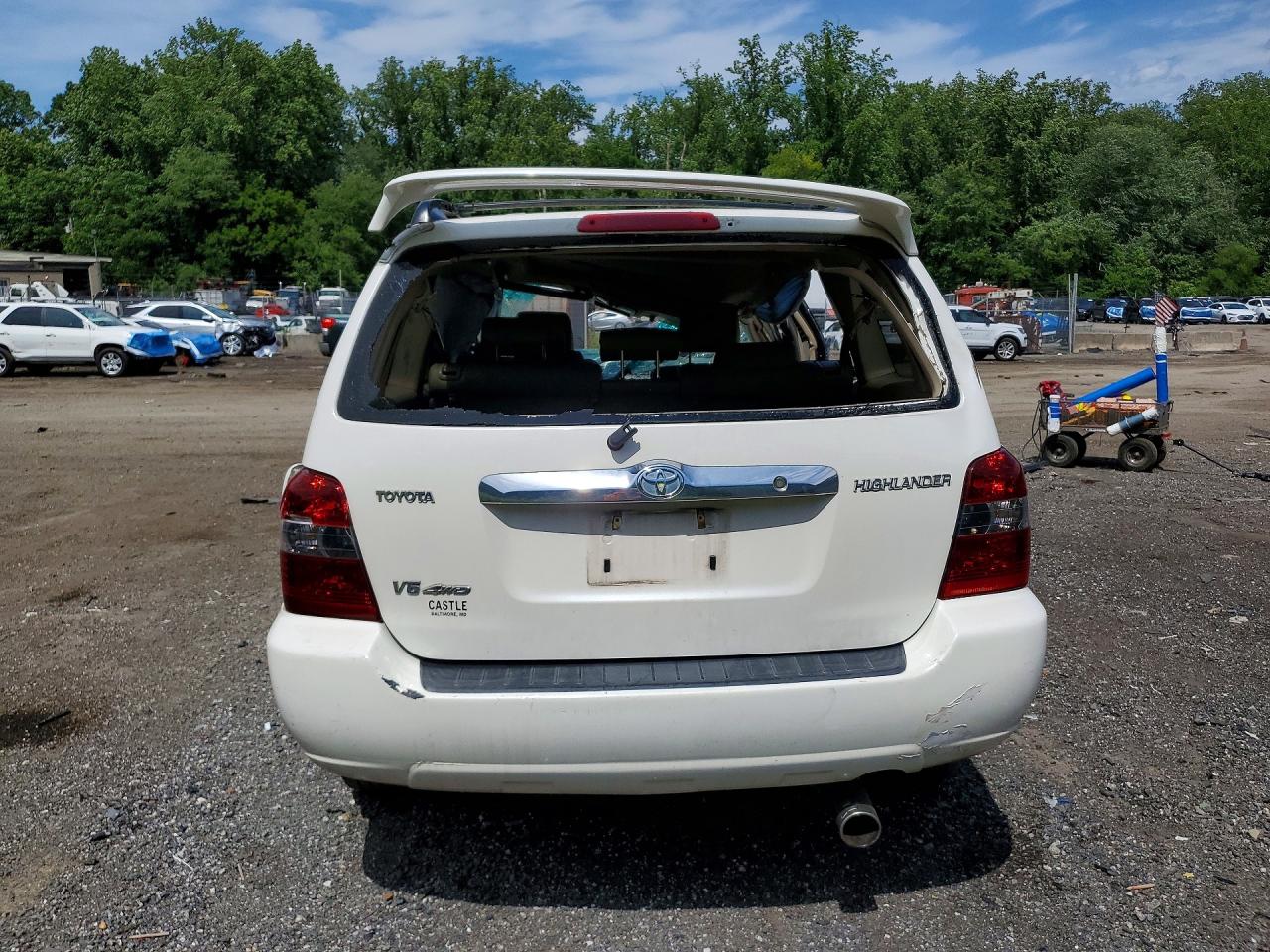 2006 Toyota Highlander Limited White vin: JTEEP21A960169989