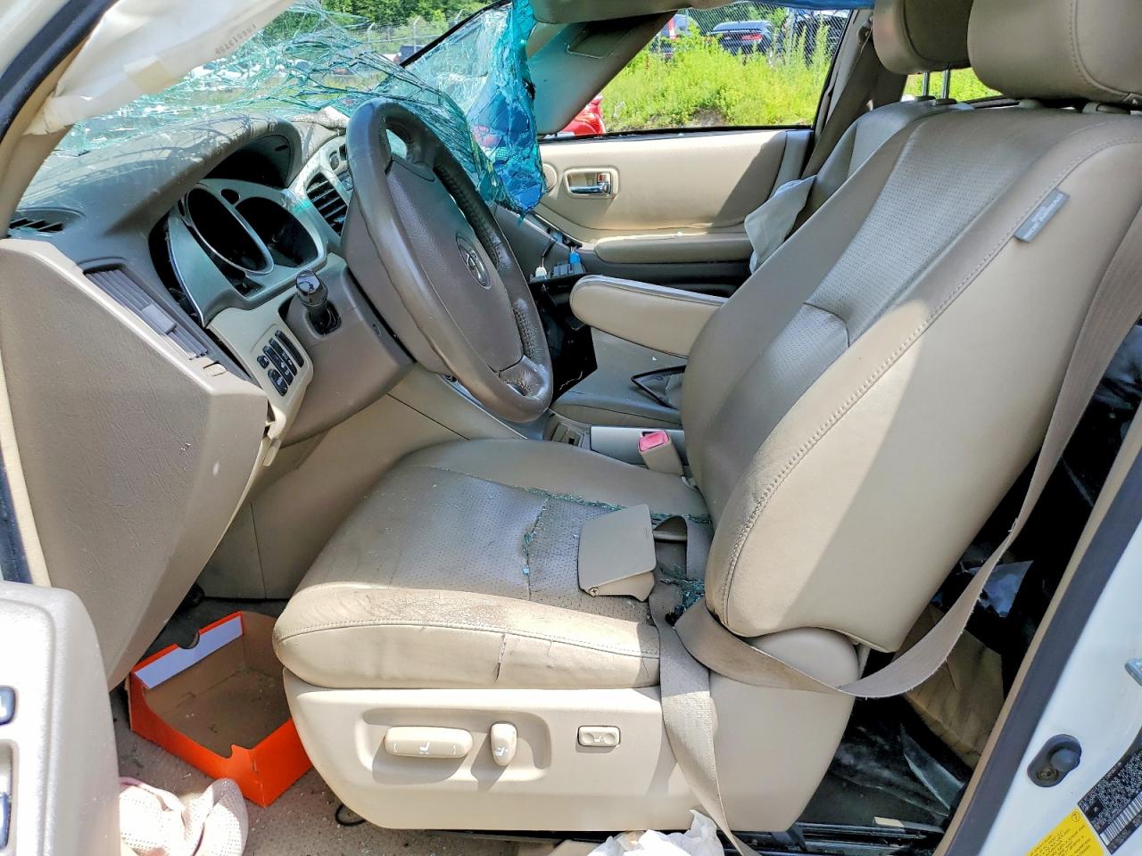 2006 Toyota Highlander Limited White vin: JTEEP21A960169989