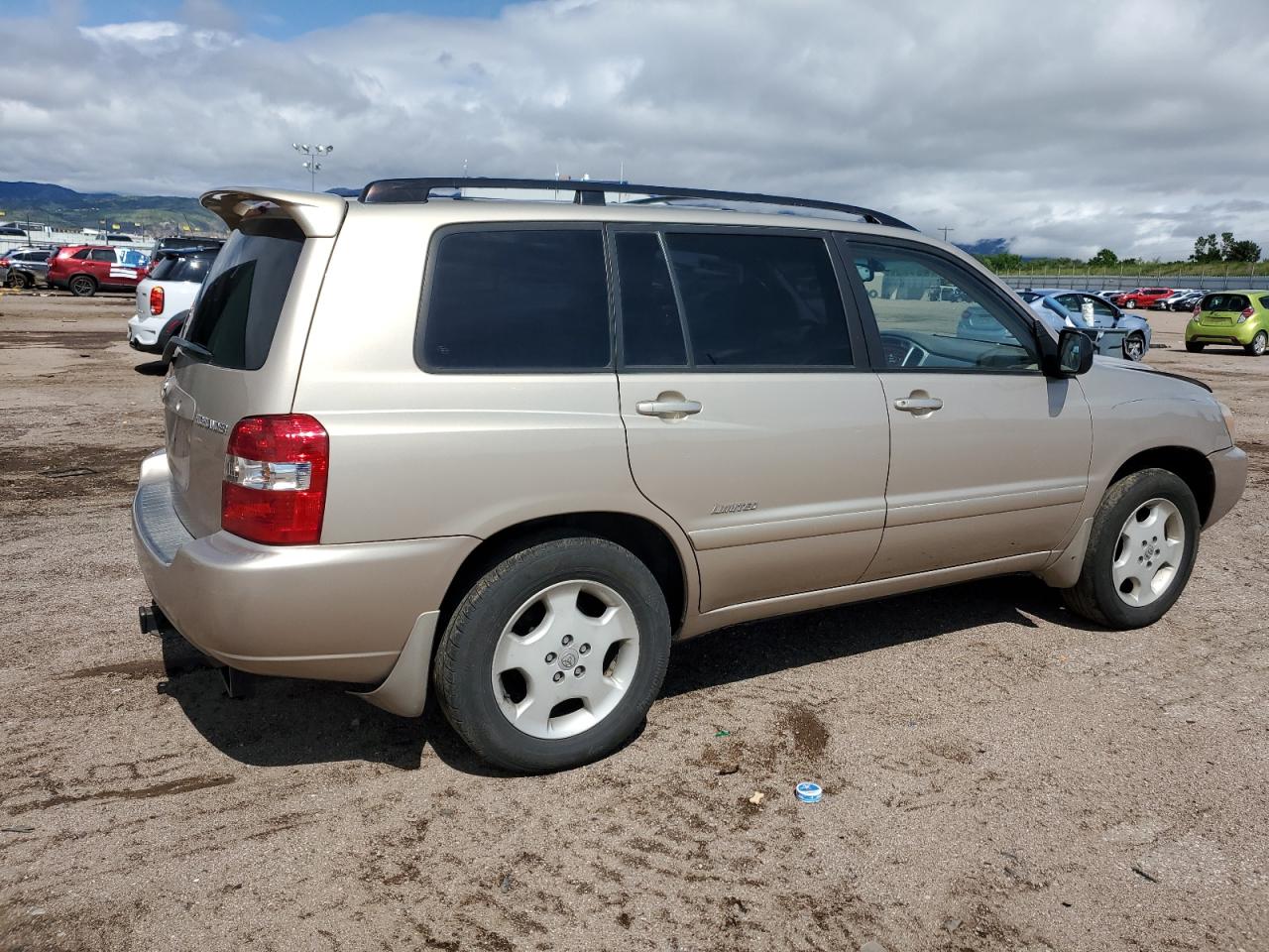 2006 Toyota Highlander Limited Gold vin: JTEEP21A960183620