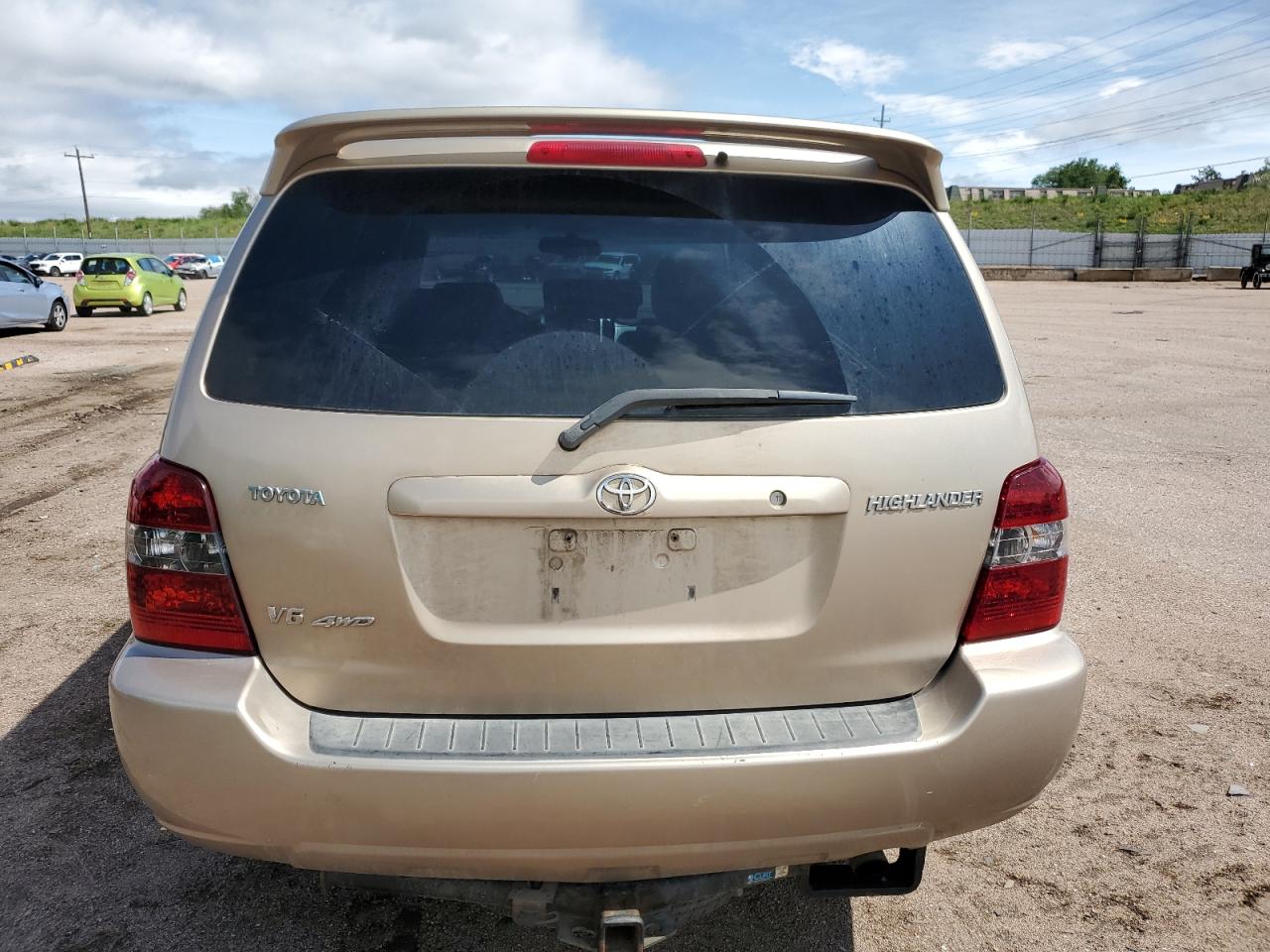 2006 Toyota Highlander Limited Gold vin: JTEEP21A960183620
