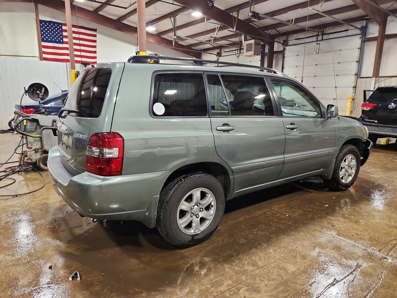 2006 Toyota Highlander Limited Green vin: JTEEP21A960183634