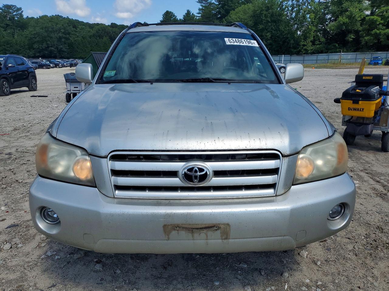 2007 Toyota Highlander Base Серебряный vin: JTEEP21A970204256