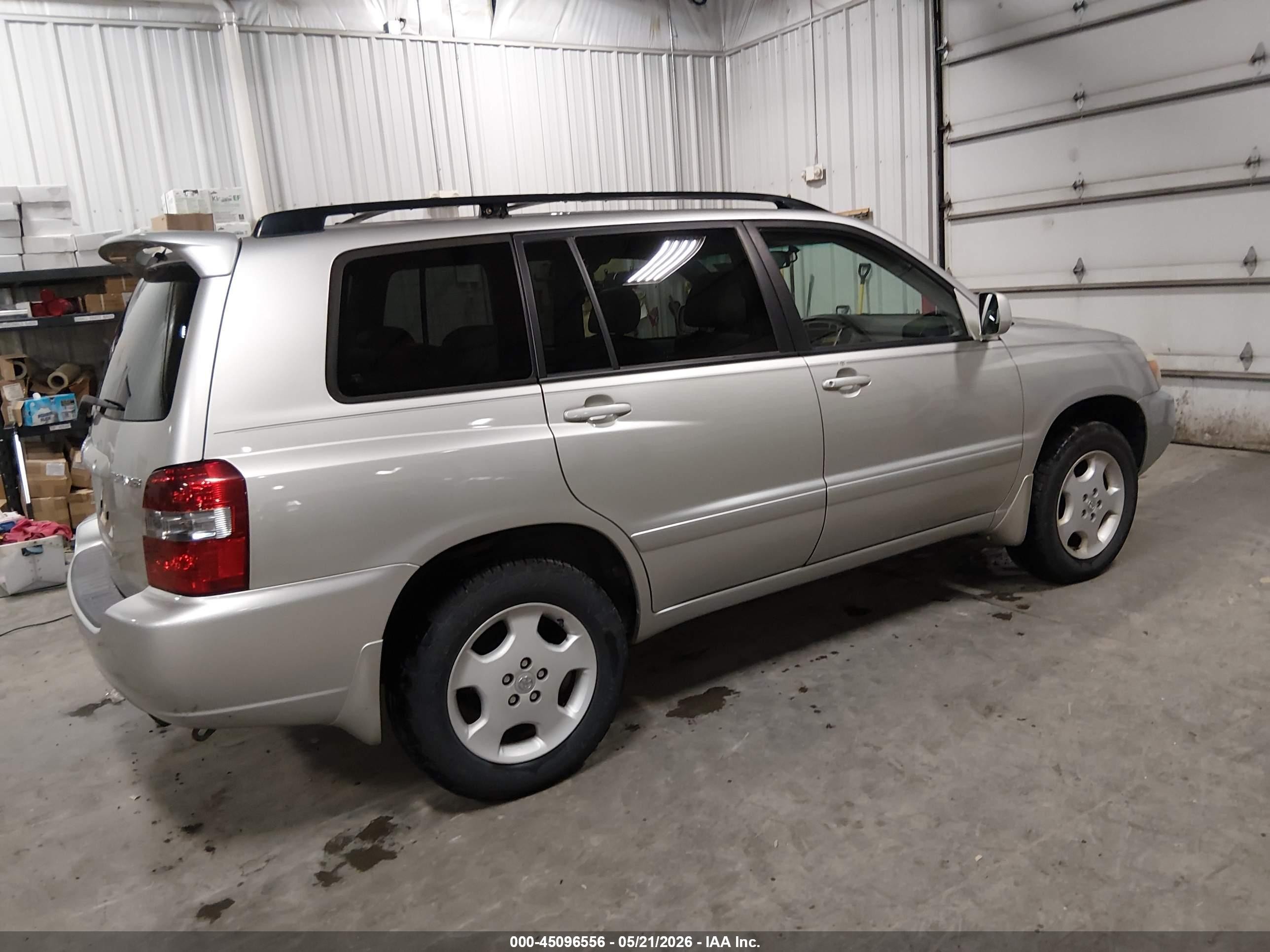 2007 Toyota Highlander Limited V6 Silver vin: JTEEP21A970210798