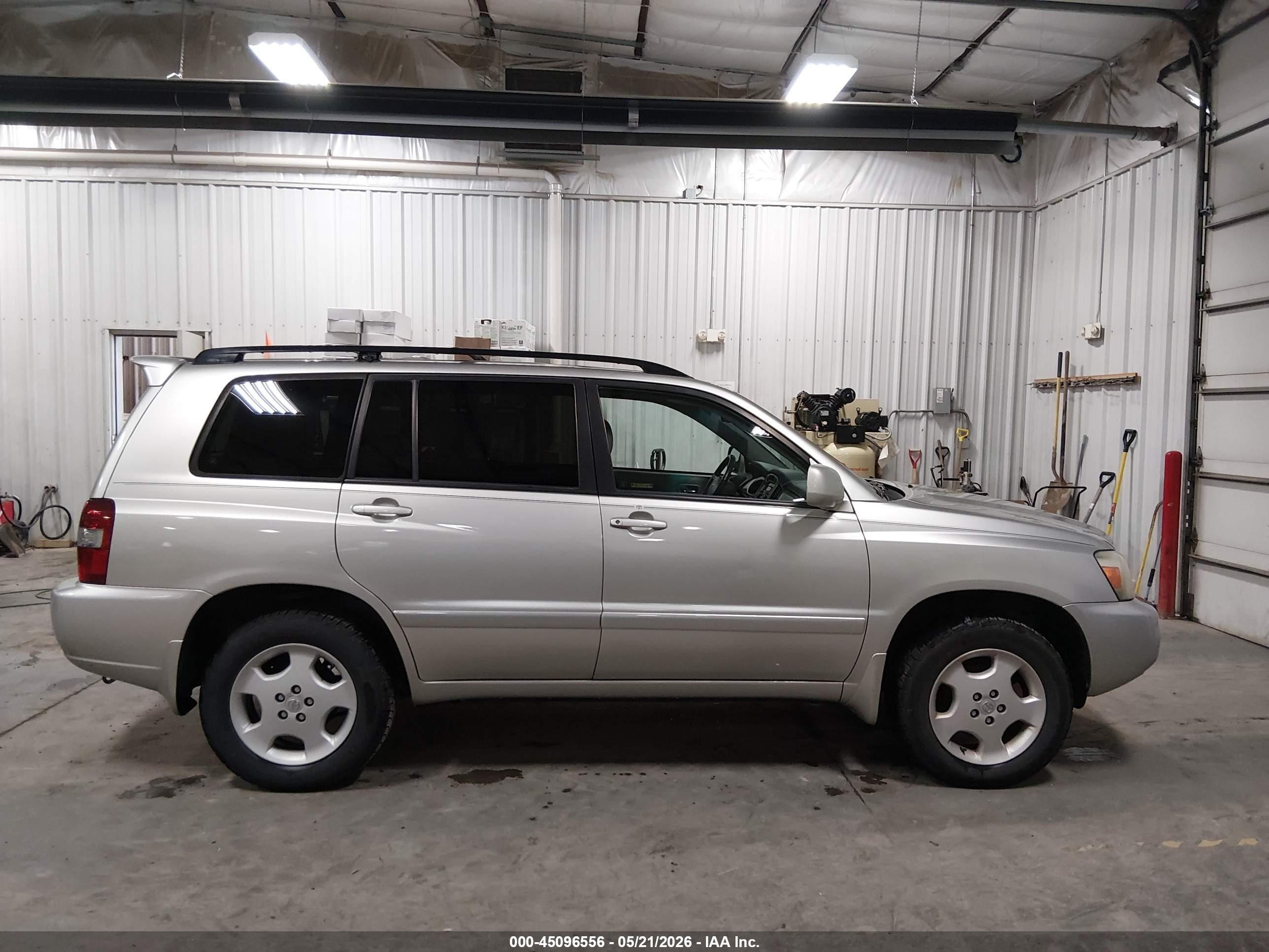 2007 Toyota Highlander Limited V6 Silver vin: JTEEP21A970210798