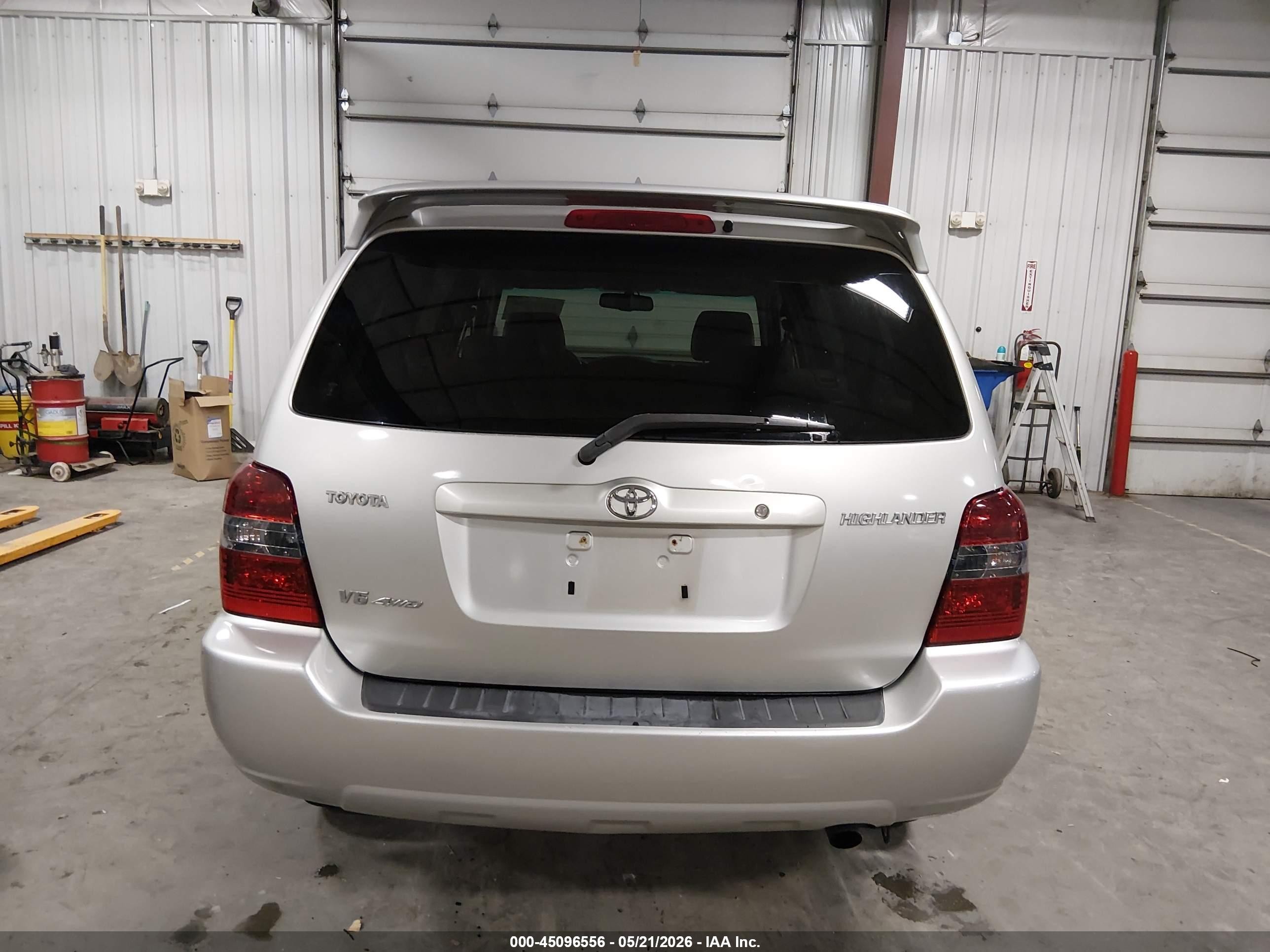 2007 Toyota Highlander Limited V6 Silver vin: JTEEP21A970210798