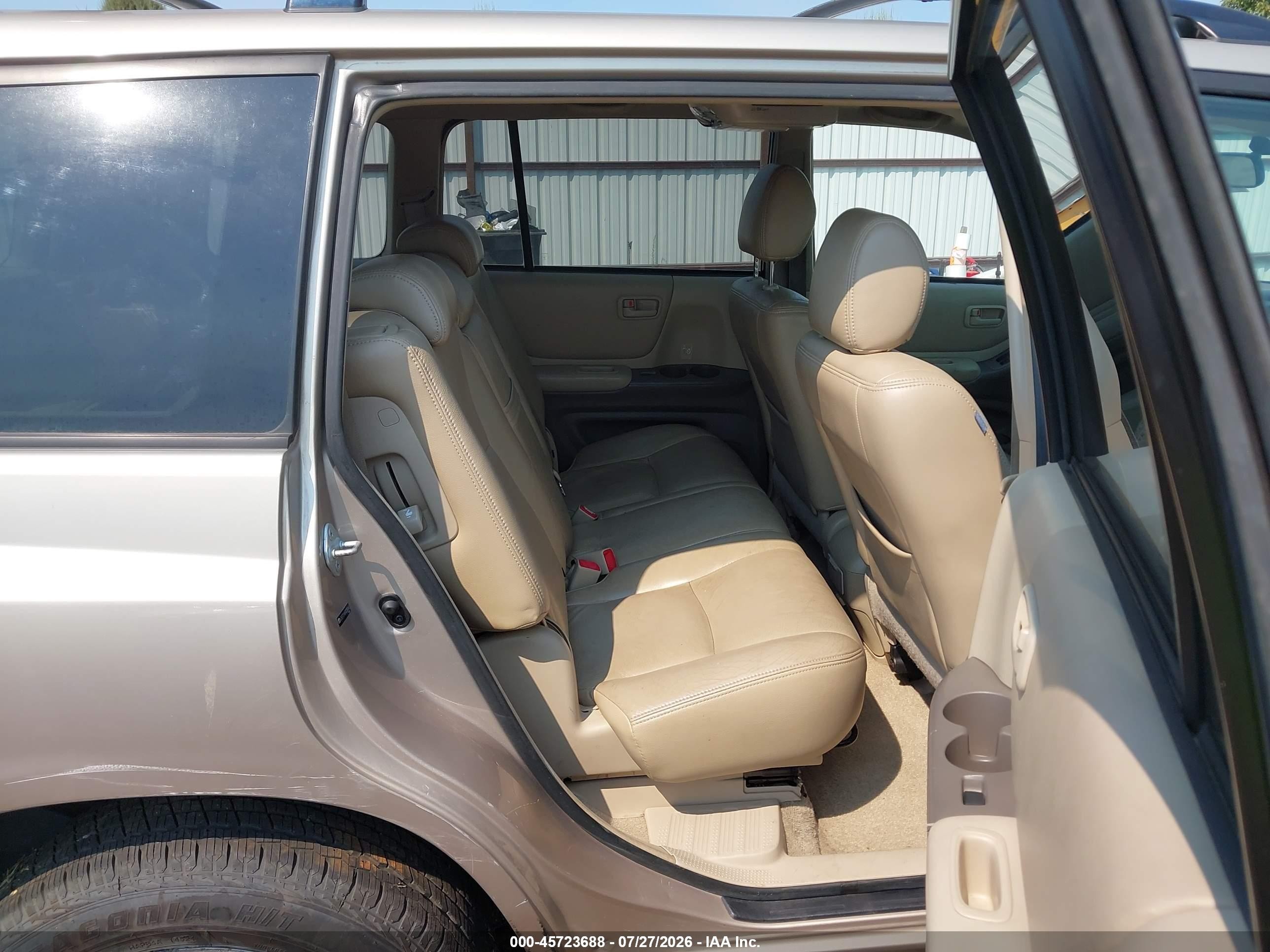 2007 Toyota Highlander 3rd Row Gold vin: JTEEP21A970230162