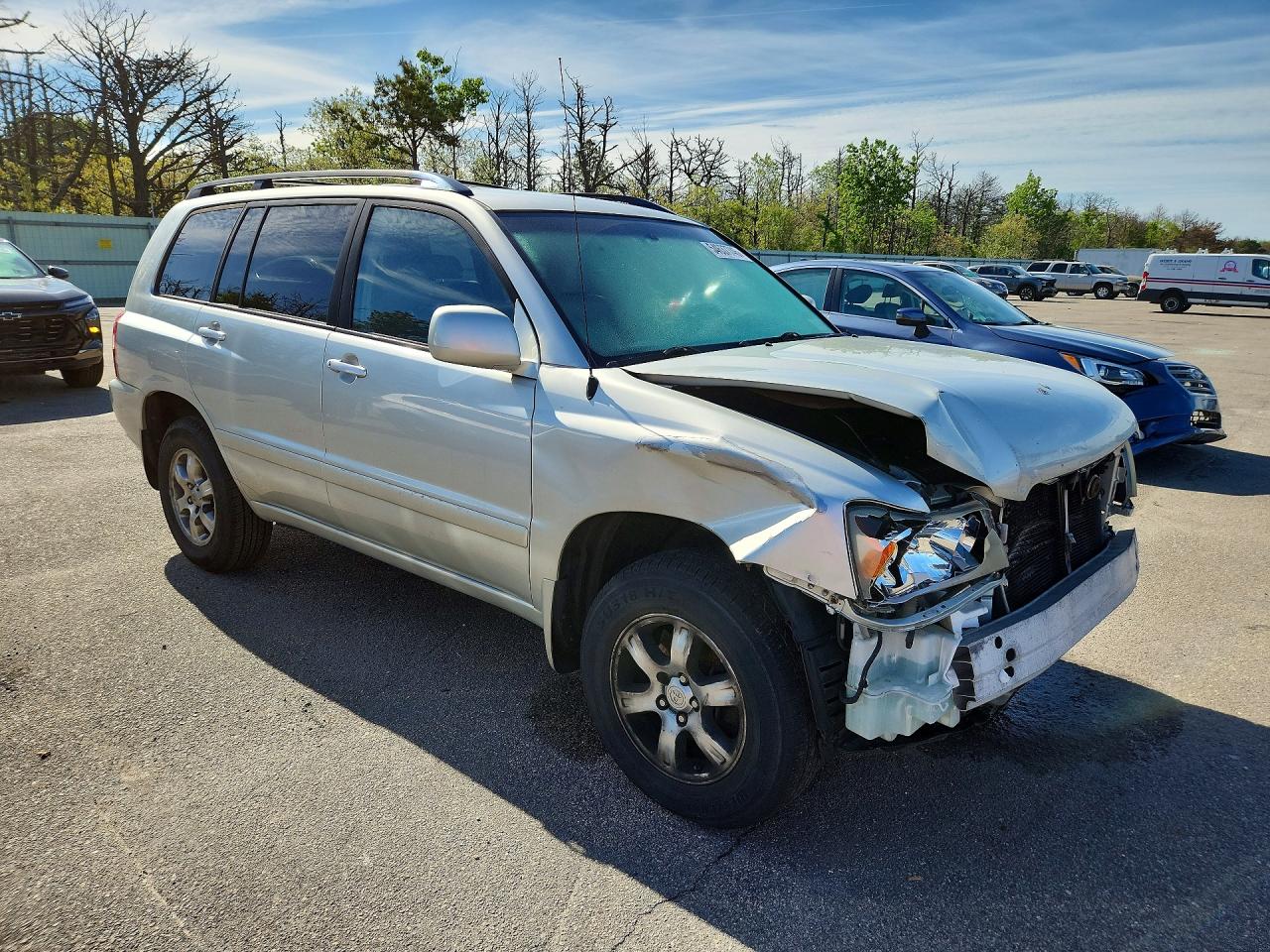 2004 Toyota Highlander Base Silver vin: JTEEP21AX40011884