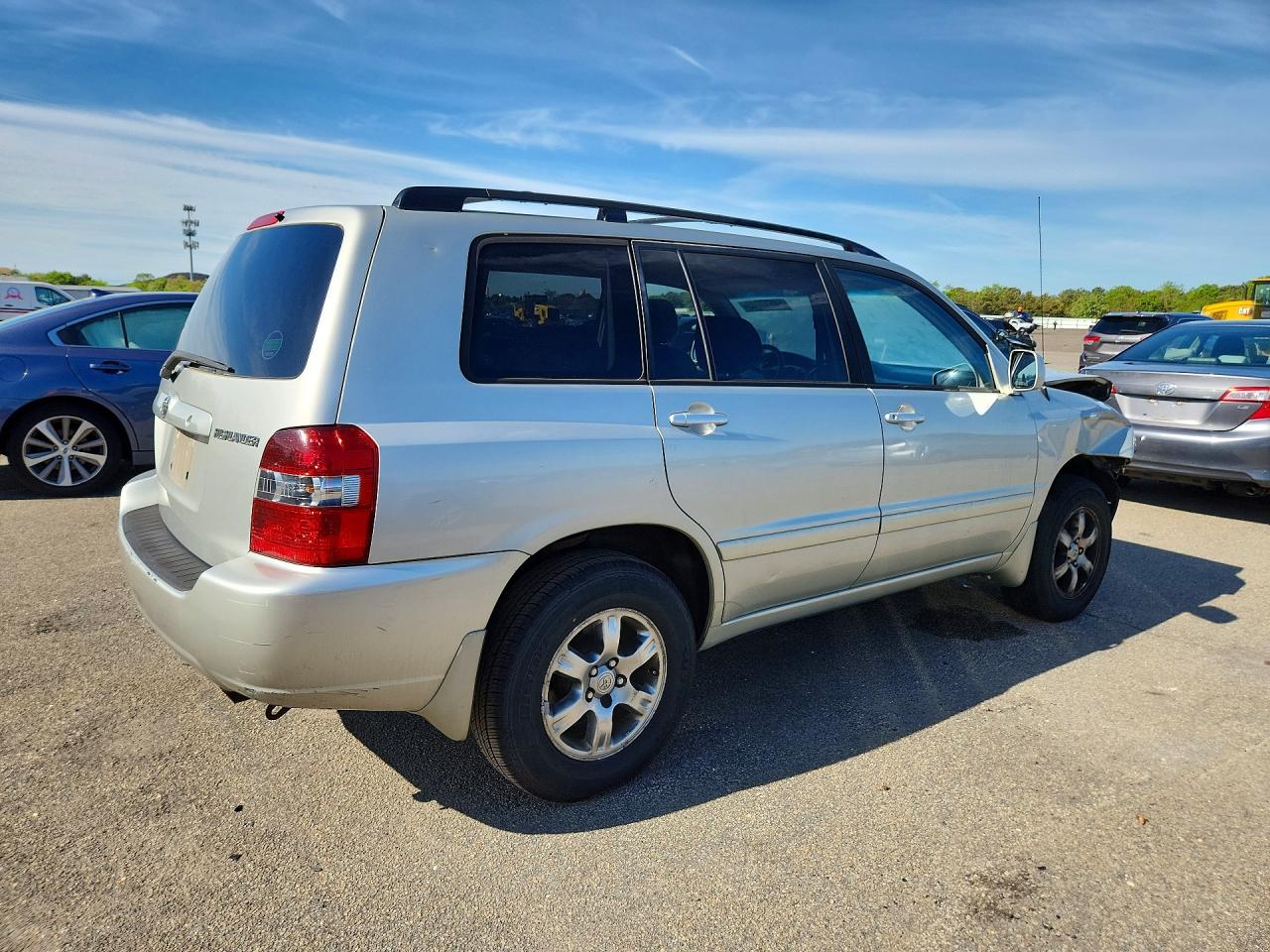 2004 Toyota Highlander Base Silver vin: JTEEP21AX40011884